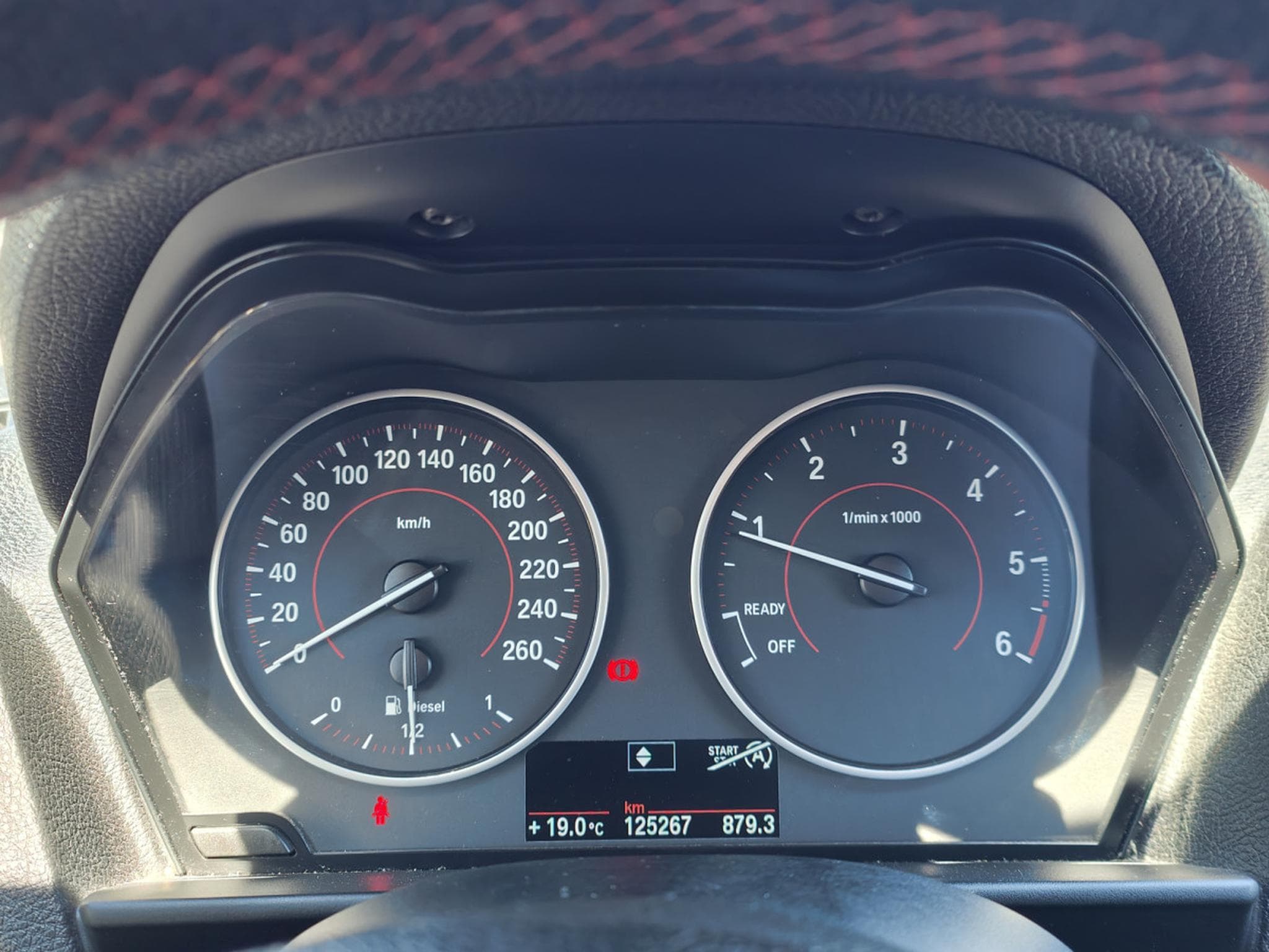 BMW 116 116d RED DEVILS EDITION GPS BLUETOOTH CLIMATISATION (2014) - Foto 23