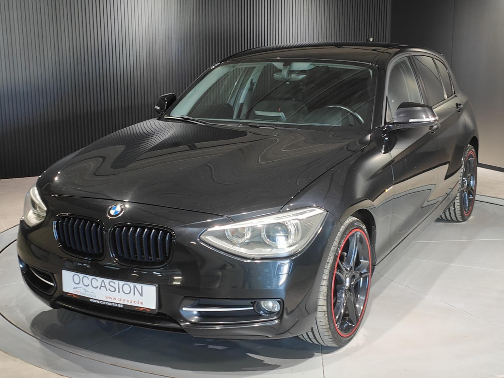 BMW 116 116d RED DEVILS EDITION GPS BLUETOOTH CLIMATISATION (2014) - Foto 6