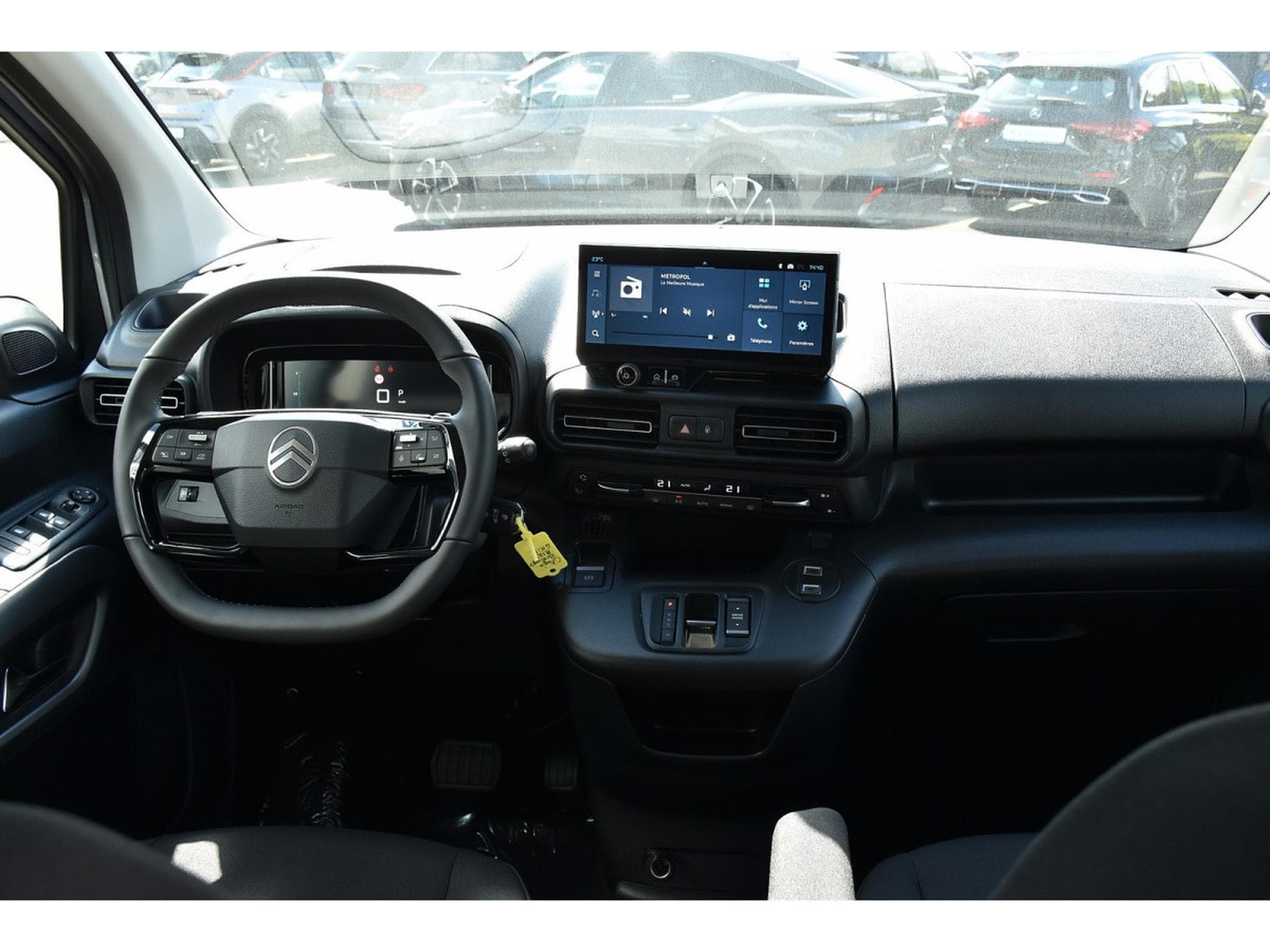 Citroën Berlingo 1.5 BlueHDI 130 EAT8 5 Pl. REGUL SMARTPHONE LED NEUF (2026) - Foto 9