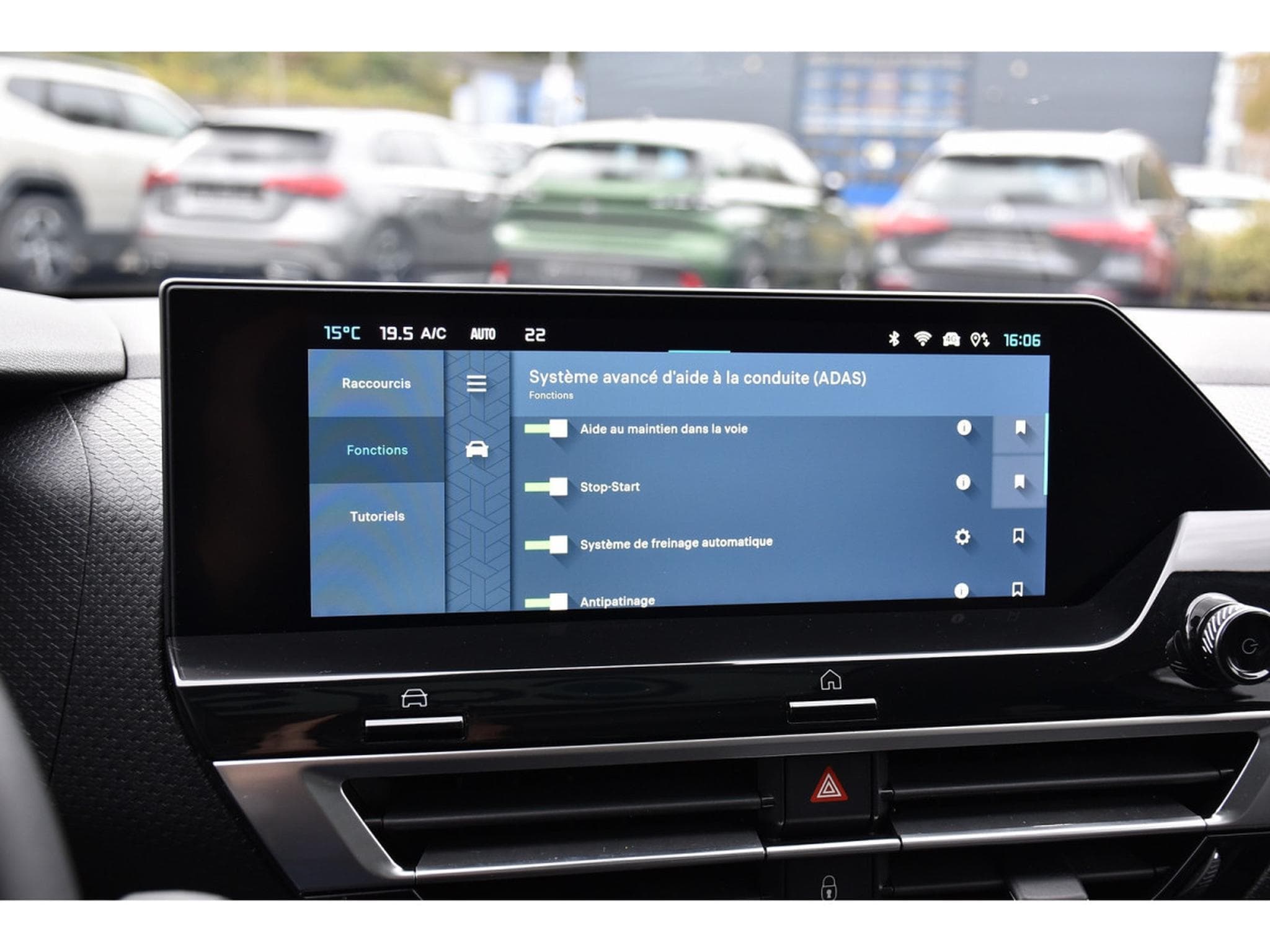Citroën C4 1.2 PureTech 130 MAX CUIR TO HUD GPS LANE SIDE CAM360 1°MAIN (2024) - Foto 15