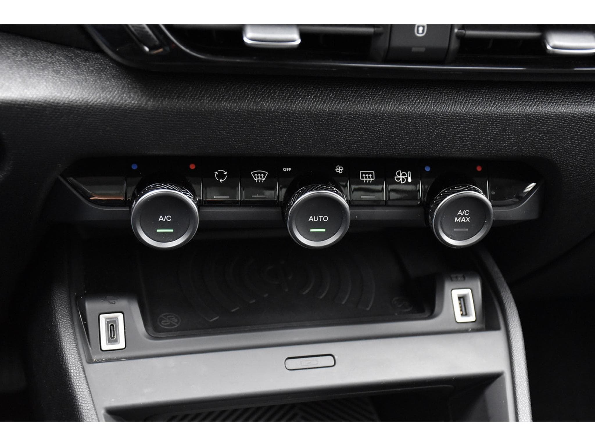 Citroën C4 1.2 PureTech 130 MAX CUIR TO HUD GPS LANE SIDE CAM360 1°MAIN (2024) - Foto 21