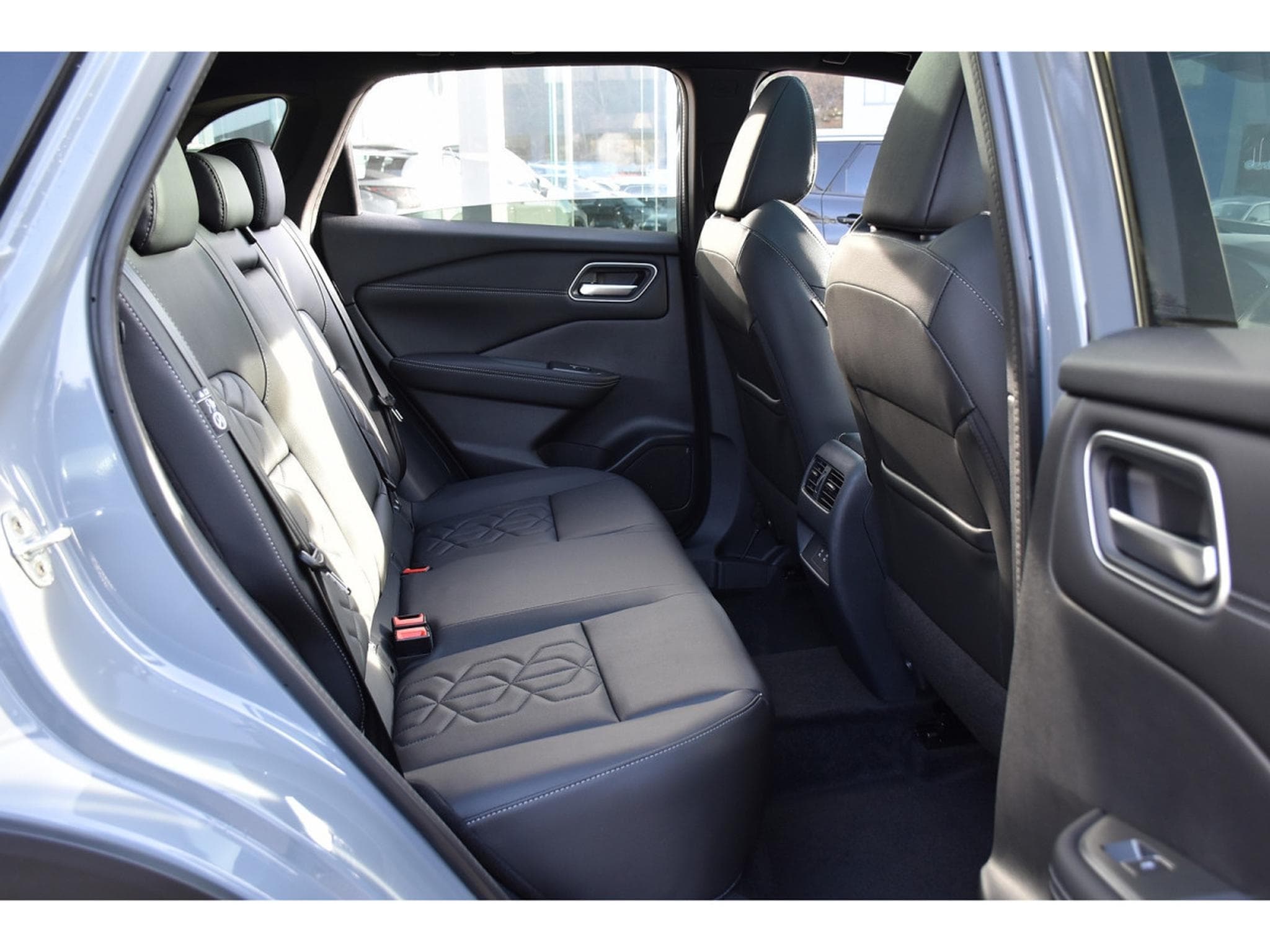 Nissan Qashqai 1.3 DIG-T MHEV Tekna Xtronic CUIR MEMO BOSE PANO NEUF (2025) - Foto 8