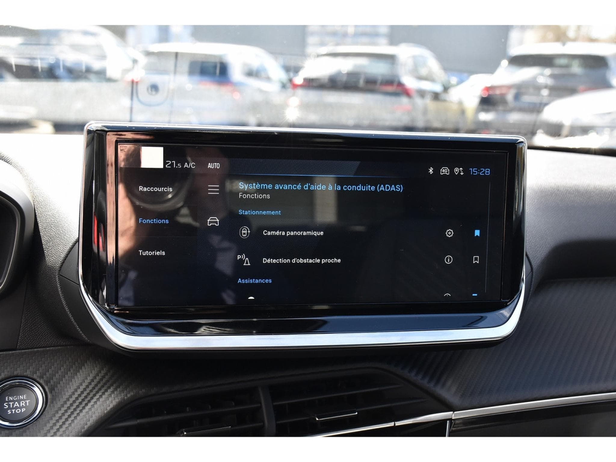 Peugeot 2008 1.2 Hybrid 145 Allure e-DCS6 ACC LANE SIDE GPS CAM360 1°MAIN (2025) - Foto 14
