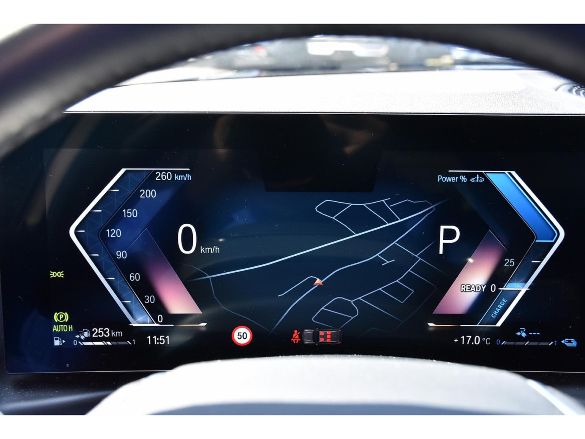 BMW 320 eA Touring PHEV 32g CO2 REGUL LANE GPS CAM PARK 1° MAIN (2023) - Foto 18