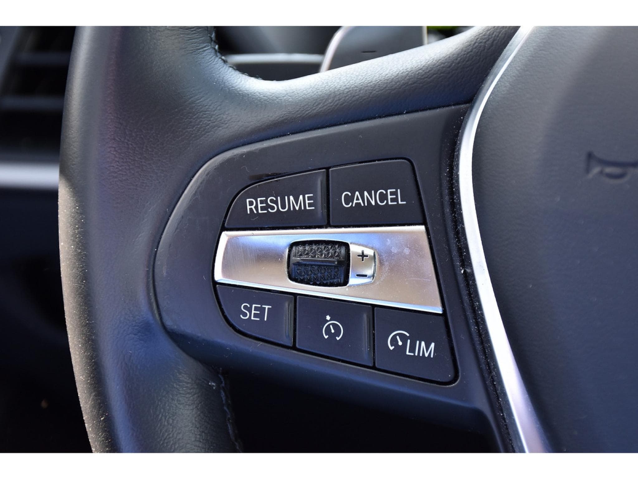 BMW 320 eA Touring PHEV 32g CO2 REGUL LANE GPS CAM PARK 1° MAIN (2023) - Foto 20