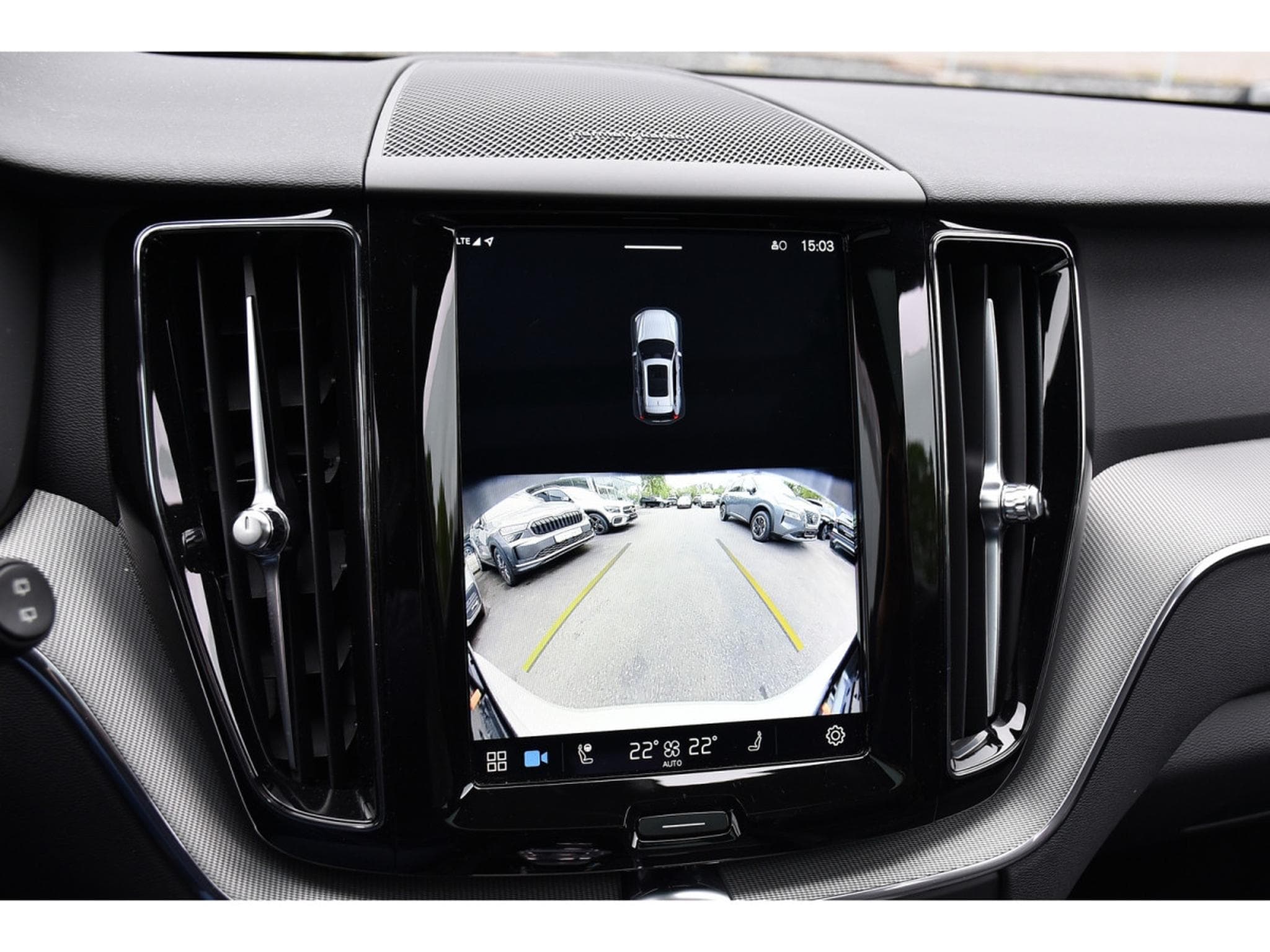 Volvo XC60 2.0 B4 Plus Dark Geartronic TO CUIR MEMO HARMAN PILOT 1°MAIN (2024) - Foto 16
