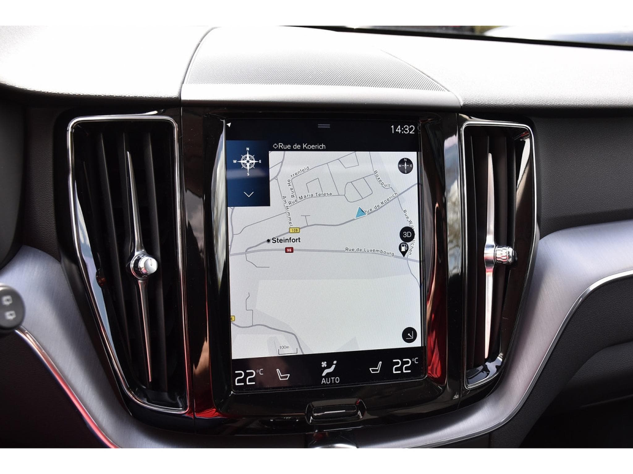 Volvo XC60 2.0 T5 Momentum Geartronic MEMO PANO BLIS CAM360 1° MAIN (2019) - Foto 11