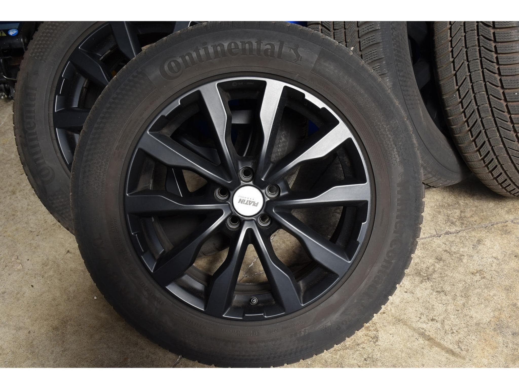 Volvo XC60 2.0 T5 Momentum Geartronic MEMO PANO BLIS CAM360 1° MAIN (2019) - Foto 25