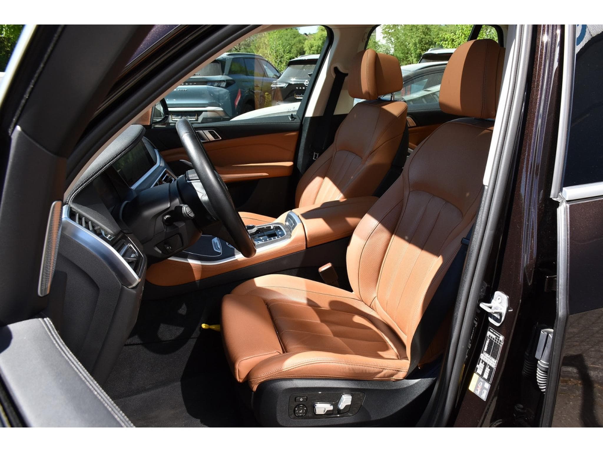 BMW X5 3.0A xDrive45e Xline SUSP PNEU PANO MEMO BOWERS ATT RMQ 1° M (2022) - Photo 7