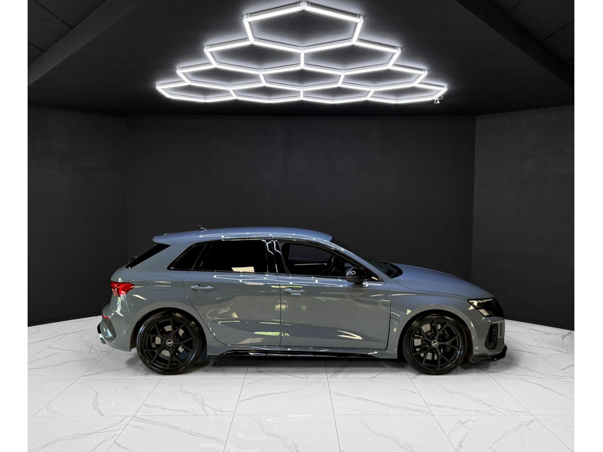 Audi RS3 Sportback 2.5 TFSI quattro (2022) - Photo 6