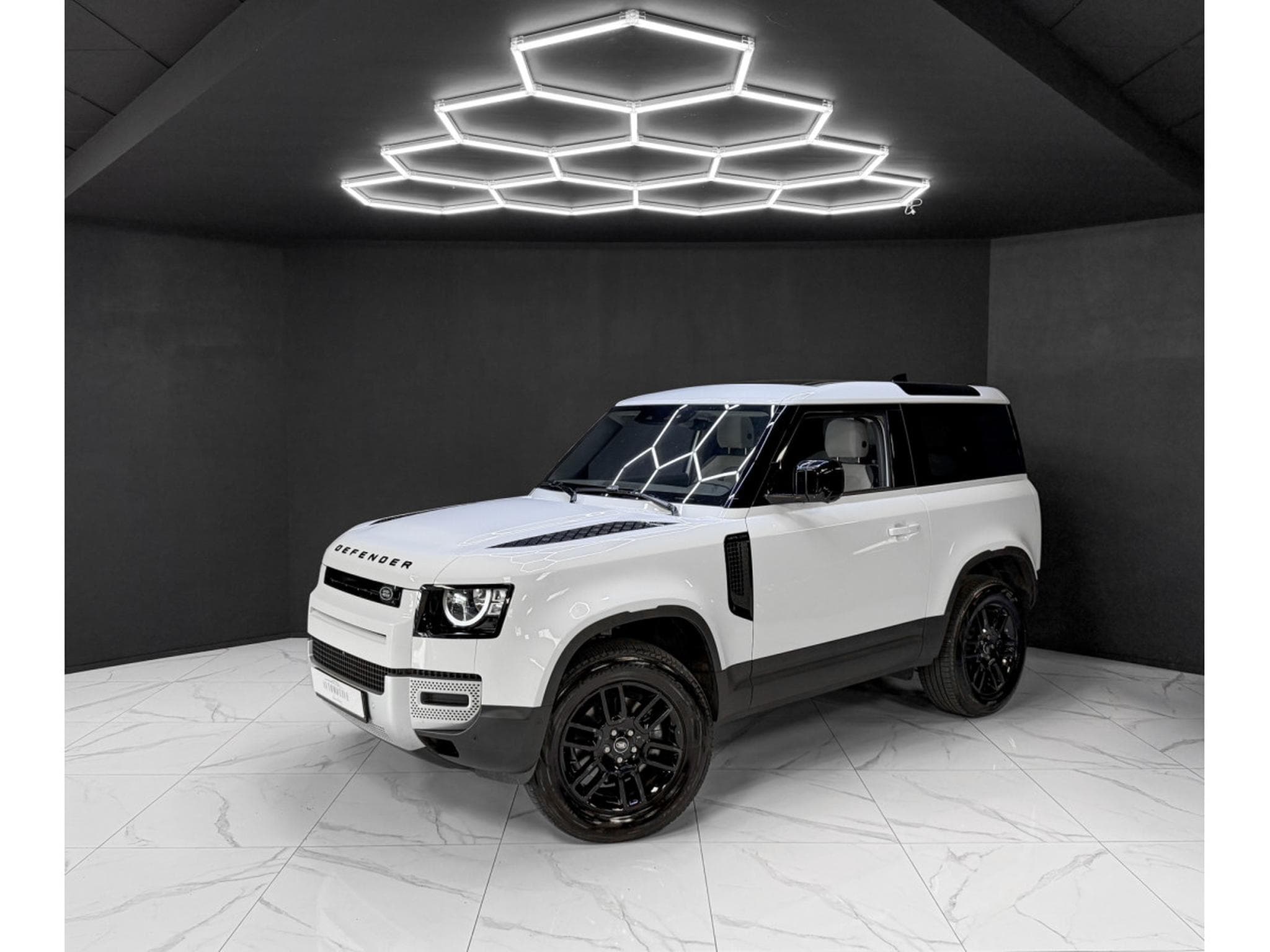 Land-Rover Defender 90 D200 S WARRANTY 2030 (2025) - Photo 1