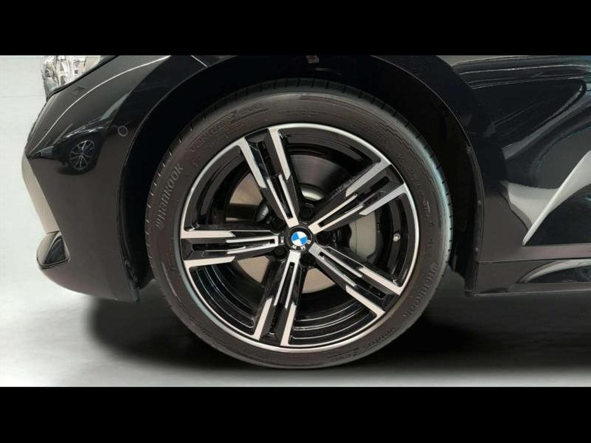 BMW 330 PACK M (2025) - Photo 8