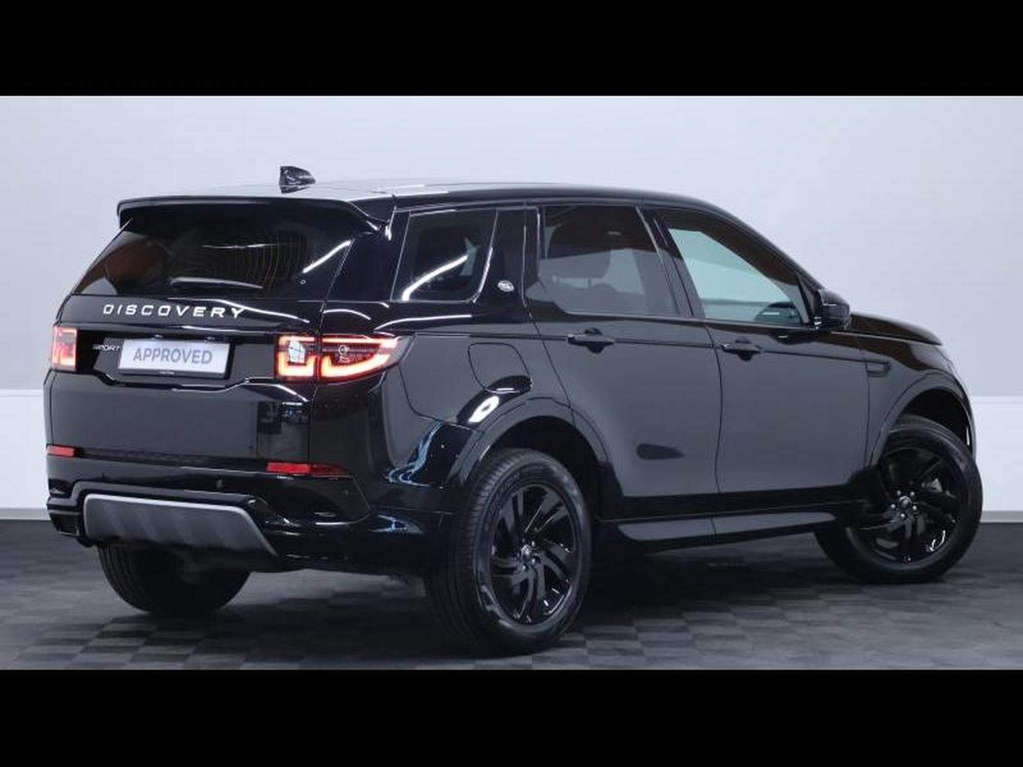Land-Rover Discovery Sport D165 S AWD Auto 7 Places (2024) - Photo 5