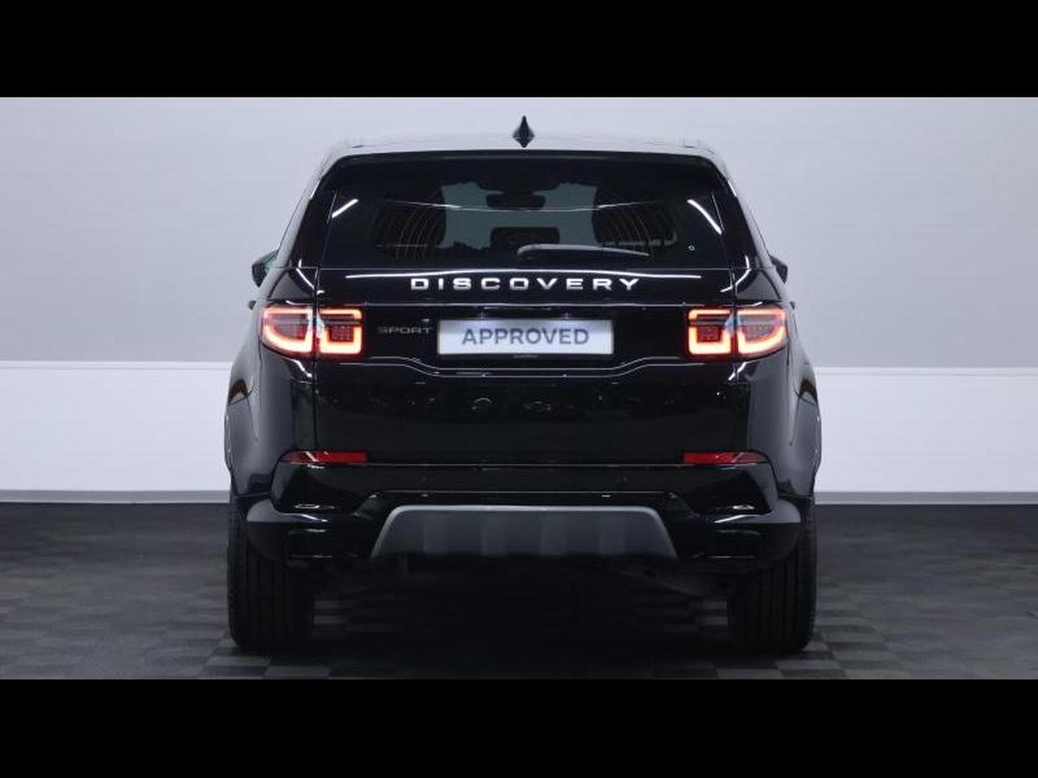 Land-Rover Discovery Sport D165 S AWD Auto 7 Places (2024) - Photo 6