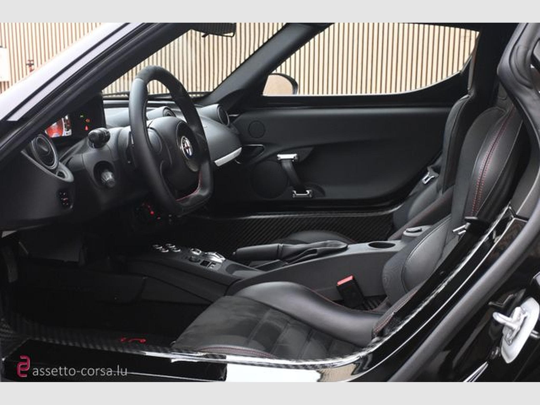 Alfa-Romeo 4C 4C*Carbon*10.379km*Classic Rims* Service history (2019) - Photo 10