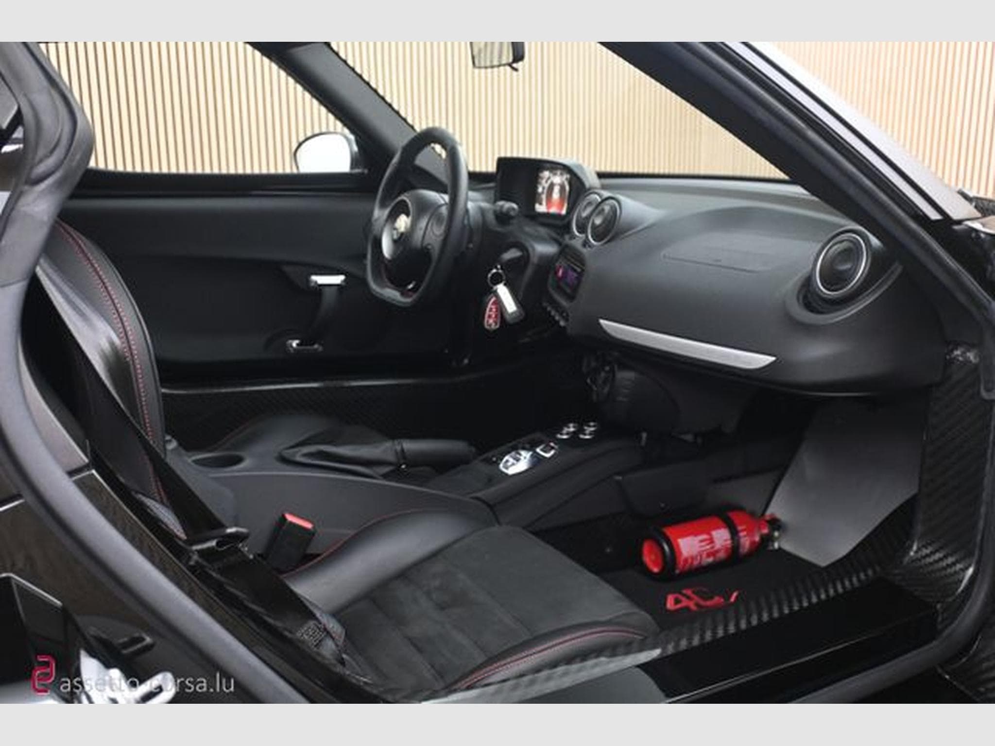Alfa-Romeo 4C 4C*Carbon*10.379km*Classic Rims* Service history (2019) - Photo 23