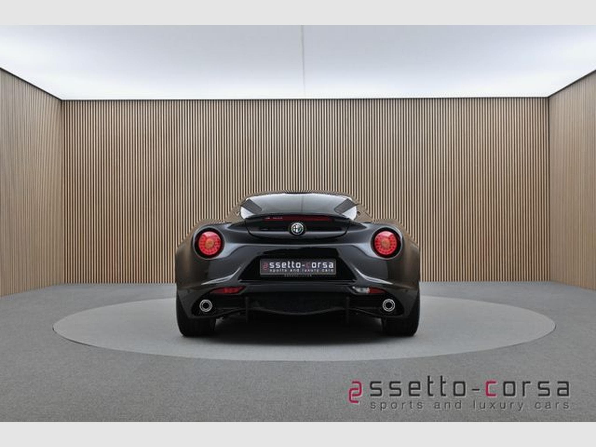 Alfa-Romeo 4C 4C*Carbon*10.379km*Classic Rims* Service history (2019) - Photo 3