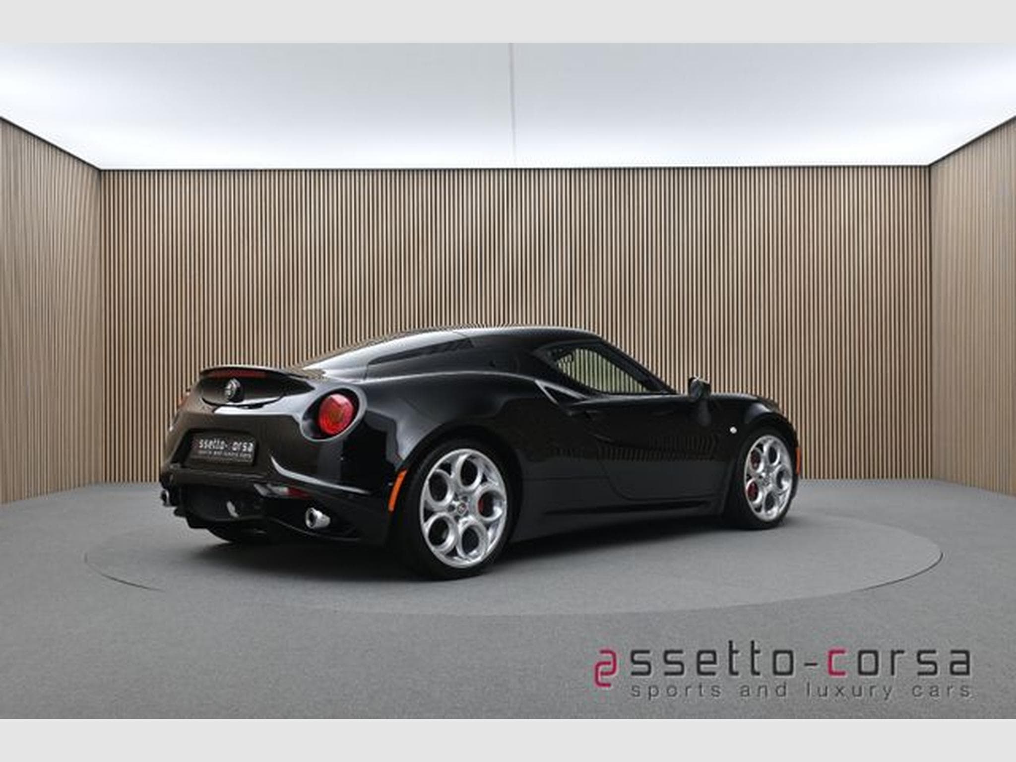 Alfa-Romeo 4C 4C*Carbon*10.379km*Classic Rims* Service history (2019) - Photo 4