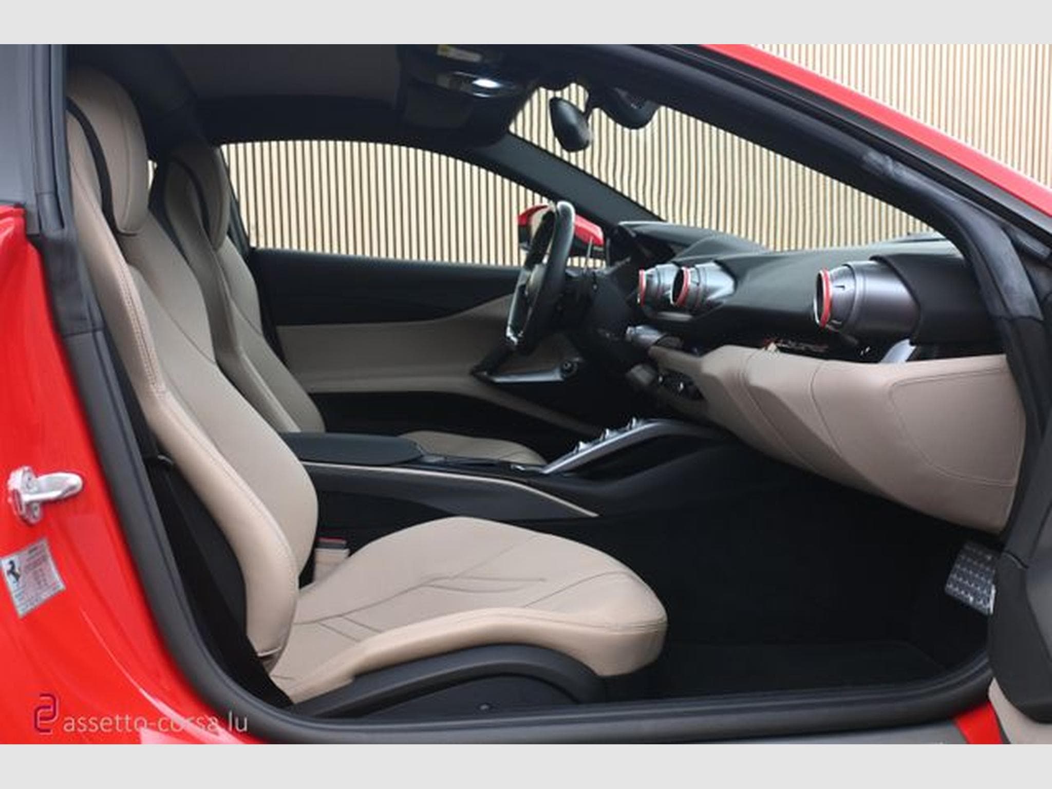 Ferrari 812 812 Superfast*Lift*Carbon*7013km*Rosso Corsa (2019) - Photo 25