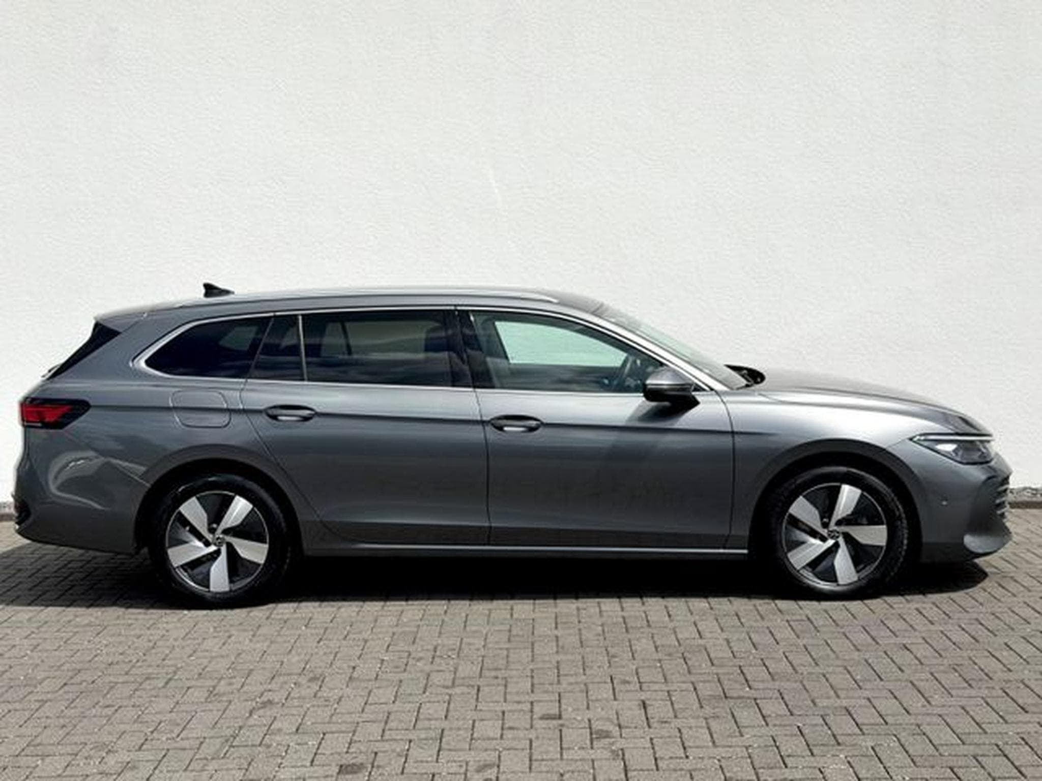 VW Passat Passat Variant 1.5 TSI Business /LED/ACC/CAM/ (2025) - Foto 4