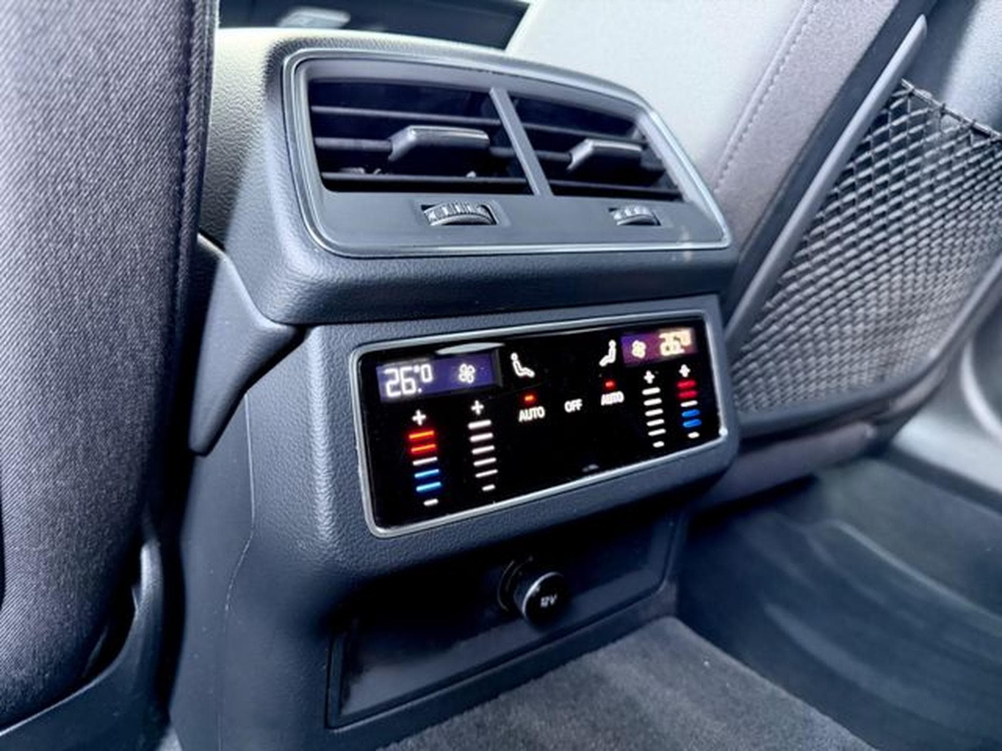 Audi A6 A6 Avant 50 TDI quattro sport /LED/ACC/CAM/AHK/ (2021) - Photo 19