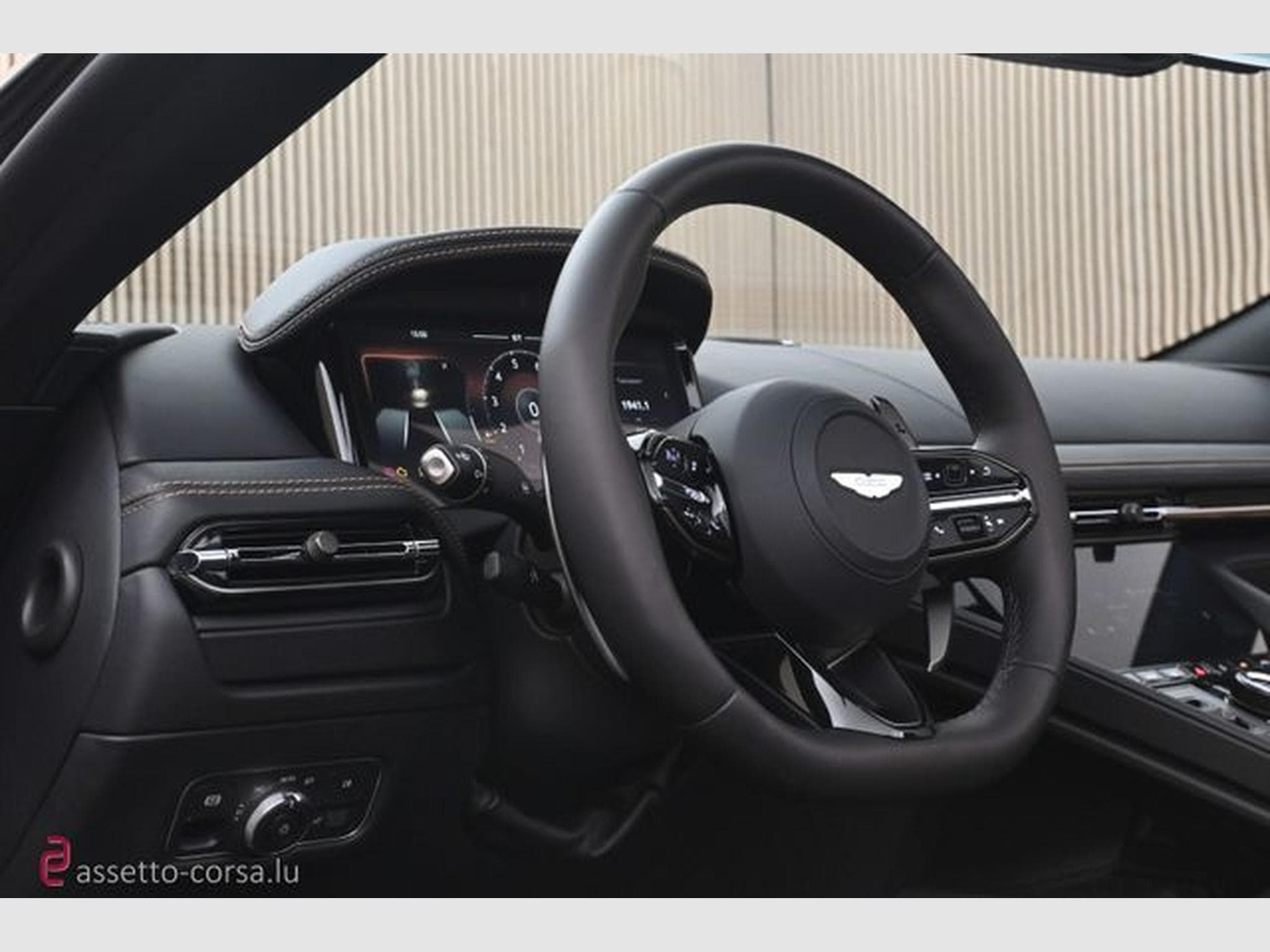 Aston-Martin DB12 DB12 Volante*Dark Chrome*Full PPF *2367km*Mwst. (2024) - Photo 25