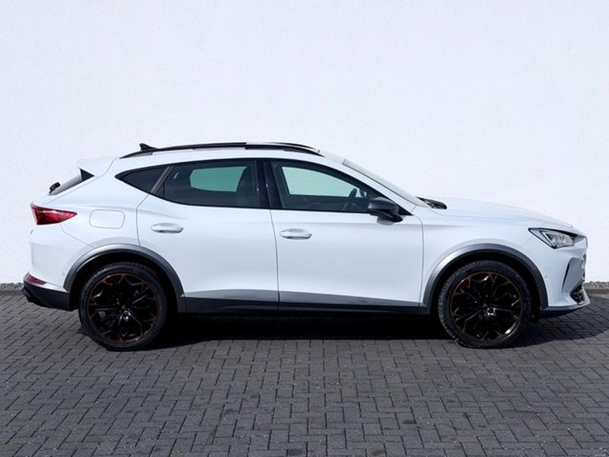 Cupra Formentor Formentor VZ 2.0 TSI DSG 4Drive /LED/ACC/CAM/ (2022) - Photo 4