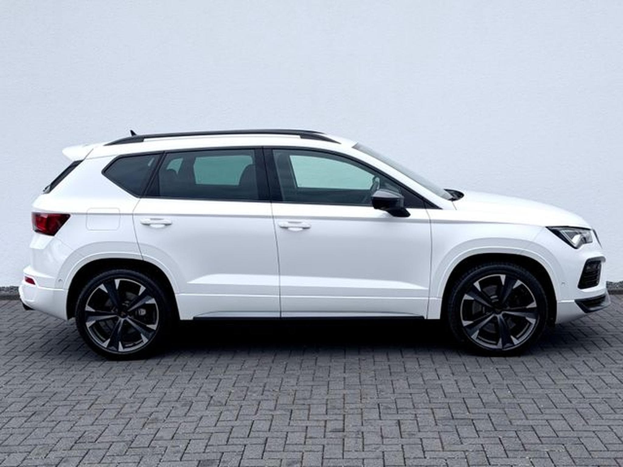 Cupra Ateca Ateca VZ 2.0 TSI DSG 4Drive  /NAVI/LED/360°CAM/ (2023) - Foto 4