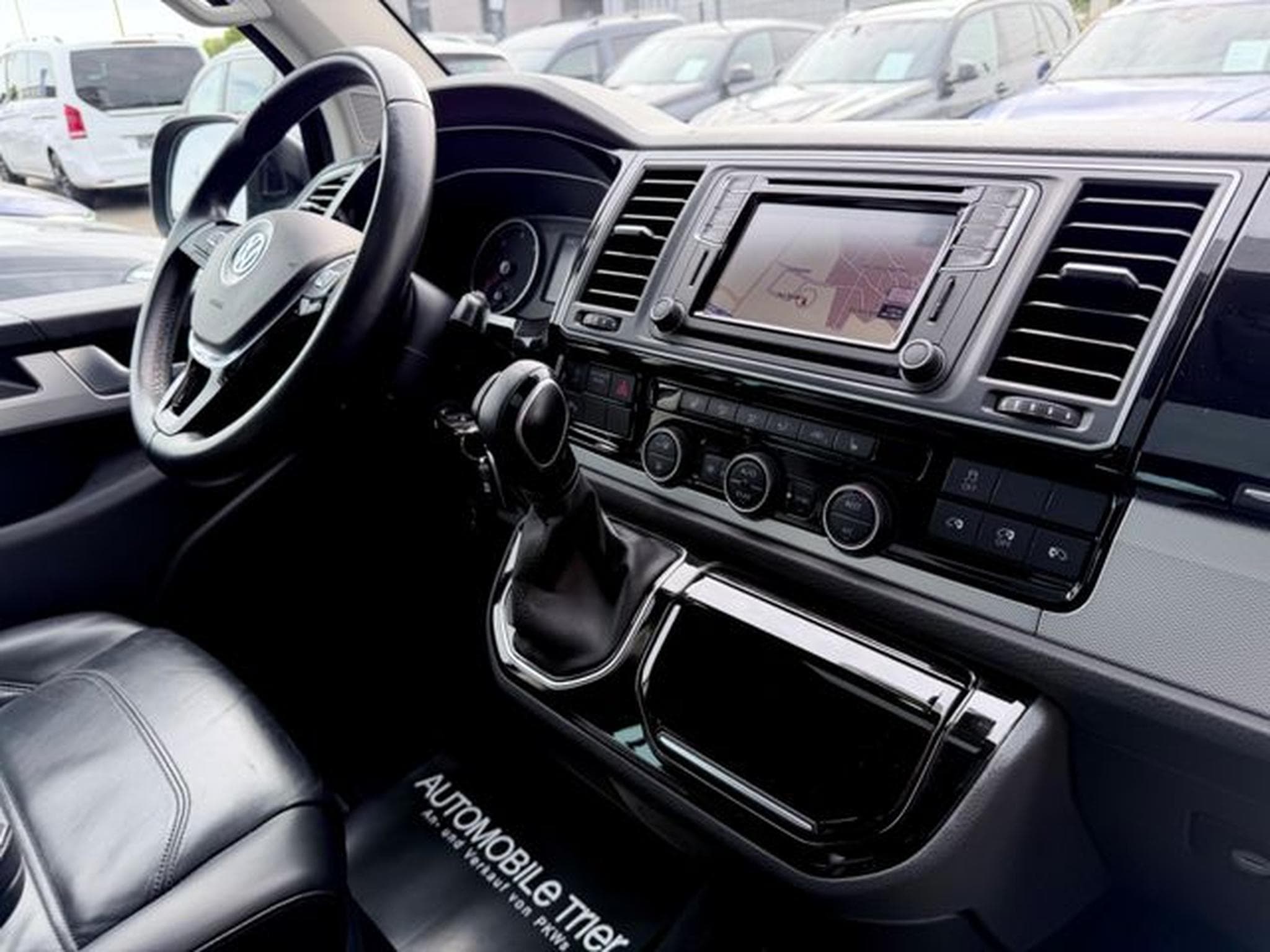 VW T6.1 T6 Multivan 2.0 TDI DSG 4Motion (2019) - Photo 10