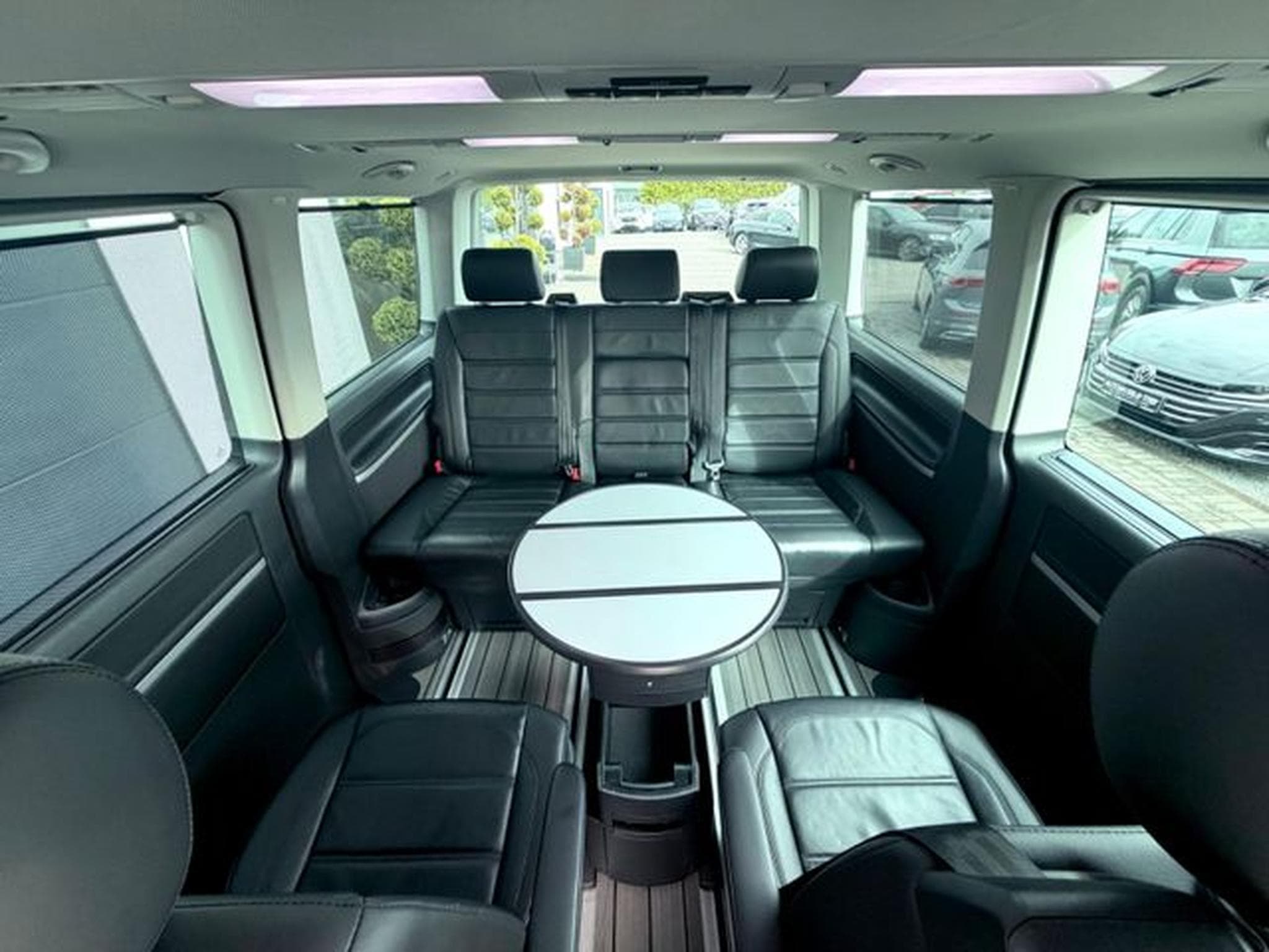 VW T6.1 T6 Multivan 2.0 TDI DSG 4Motion (2019) - Photo 15