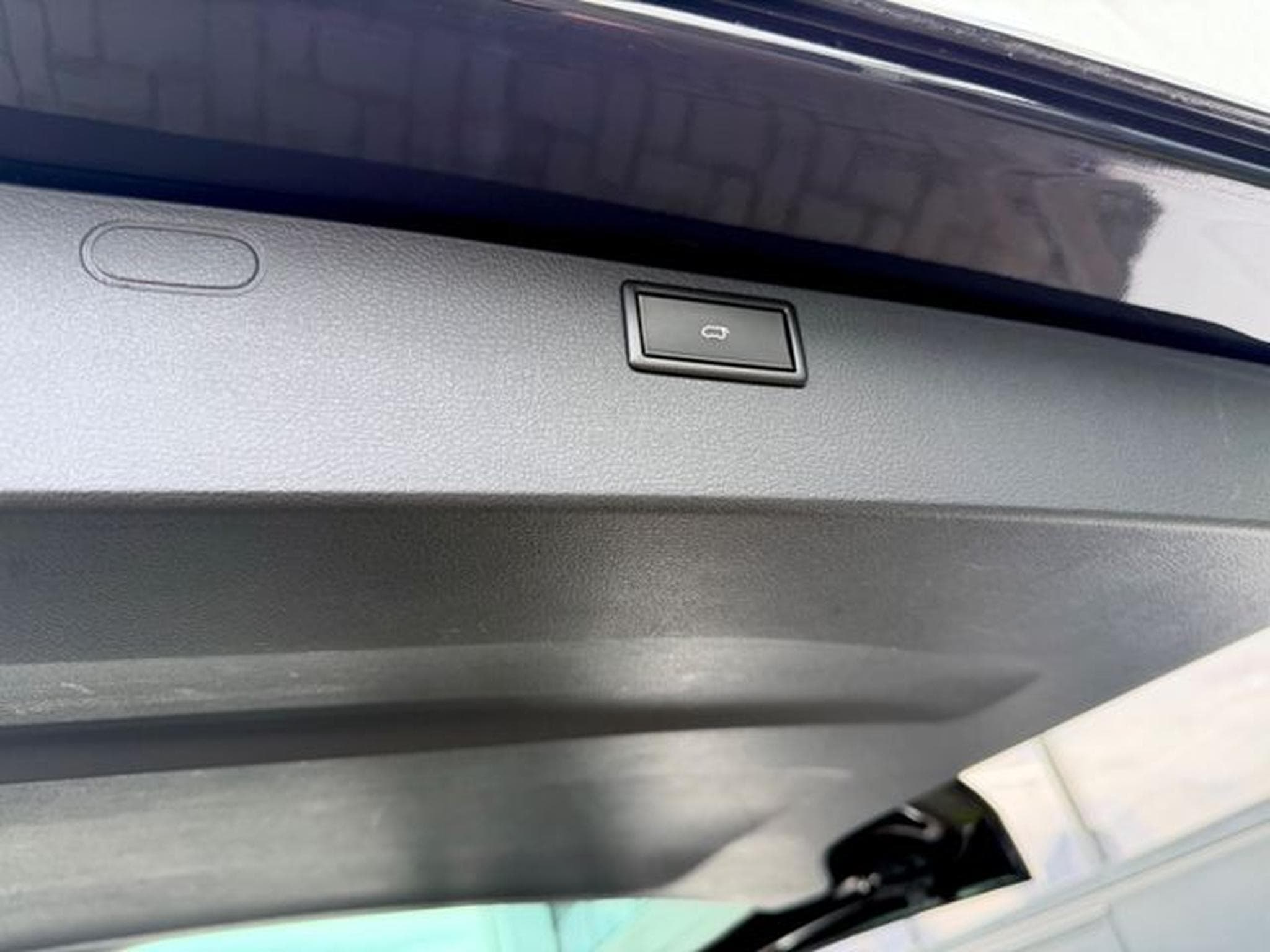 VW T6.1 T6 Multivan 2.0 TDI DSG 4Motion (2019) - Photo 24