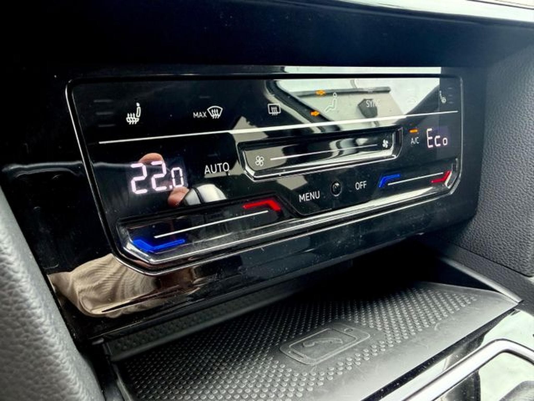 VW Passat Passat Variant GTE /NAVI/LED/ACC/CAM/GARANTIE/ (2021) - Photo 17