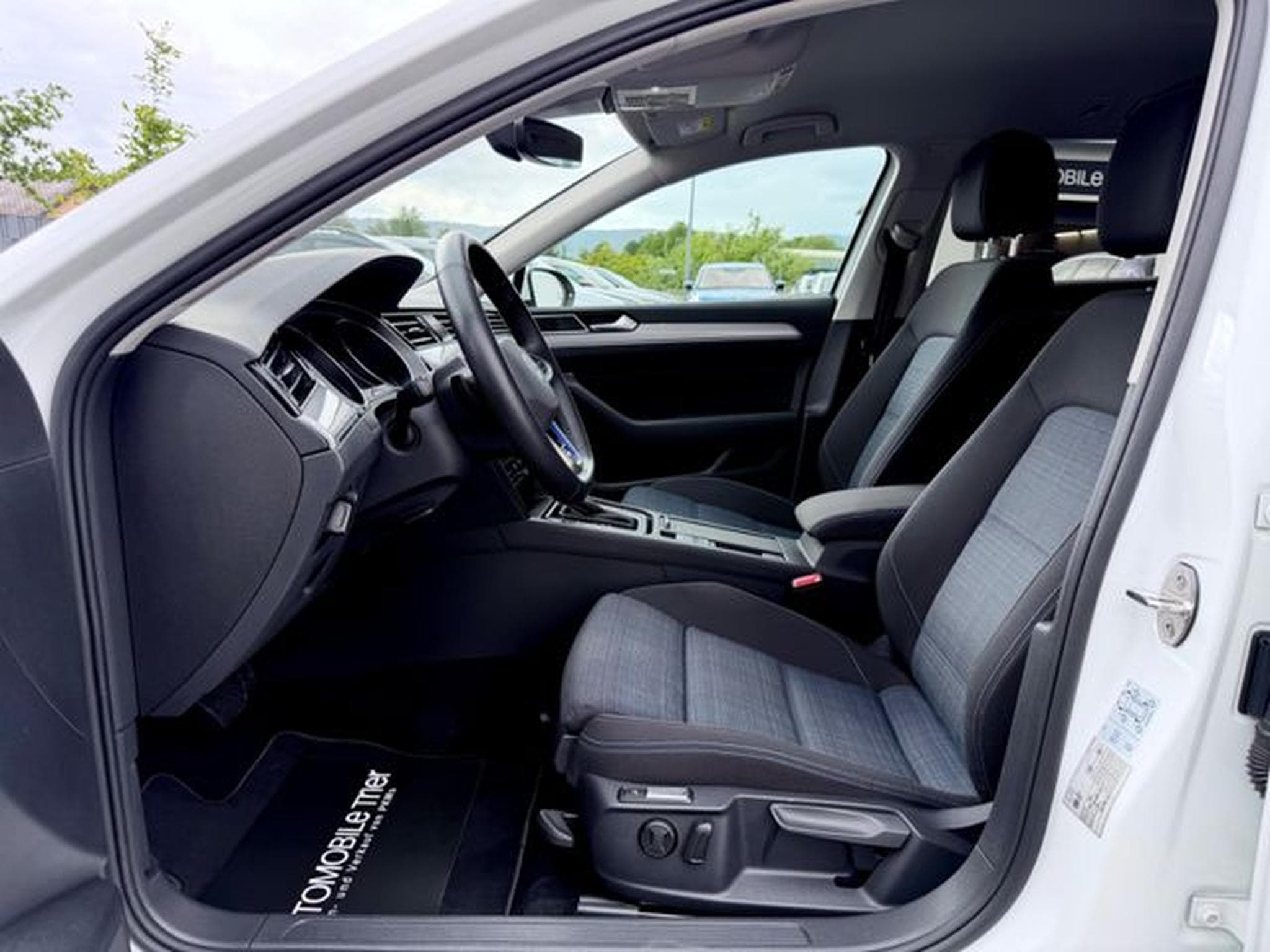 VW Passat Passat Variant GTE /NAVI/LED/ACC/CAM/GARANTIE/ (2021) - Photo 9