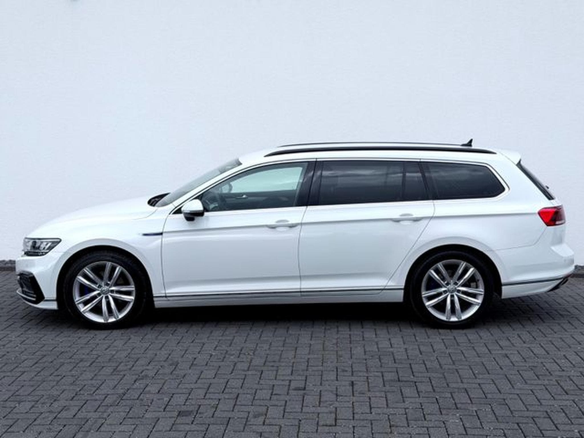 VW Passat Passat Variant GTE /NAVI/LED/ACC/CAM/GARANTIE/ (2021) - Photo 8