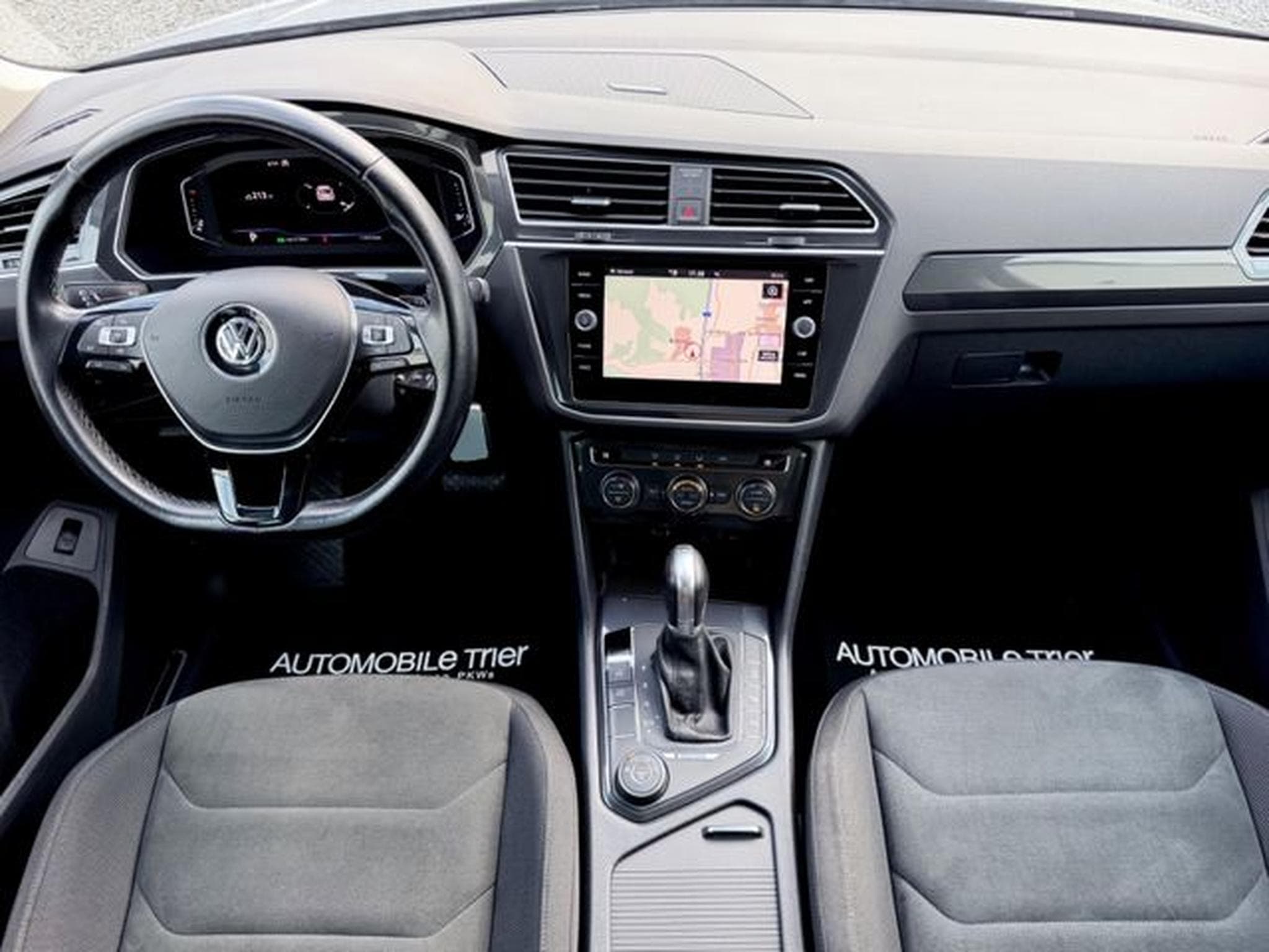 VW Tiguan Tiguan Highline 2.0 TDI DSG 4Motion /ACC/CAM/AHK (2019) - Photo 11