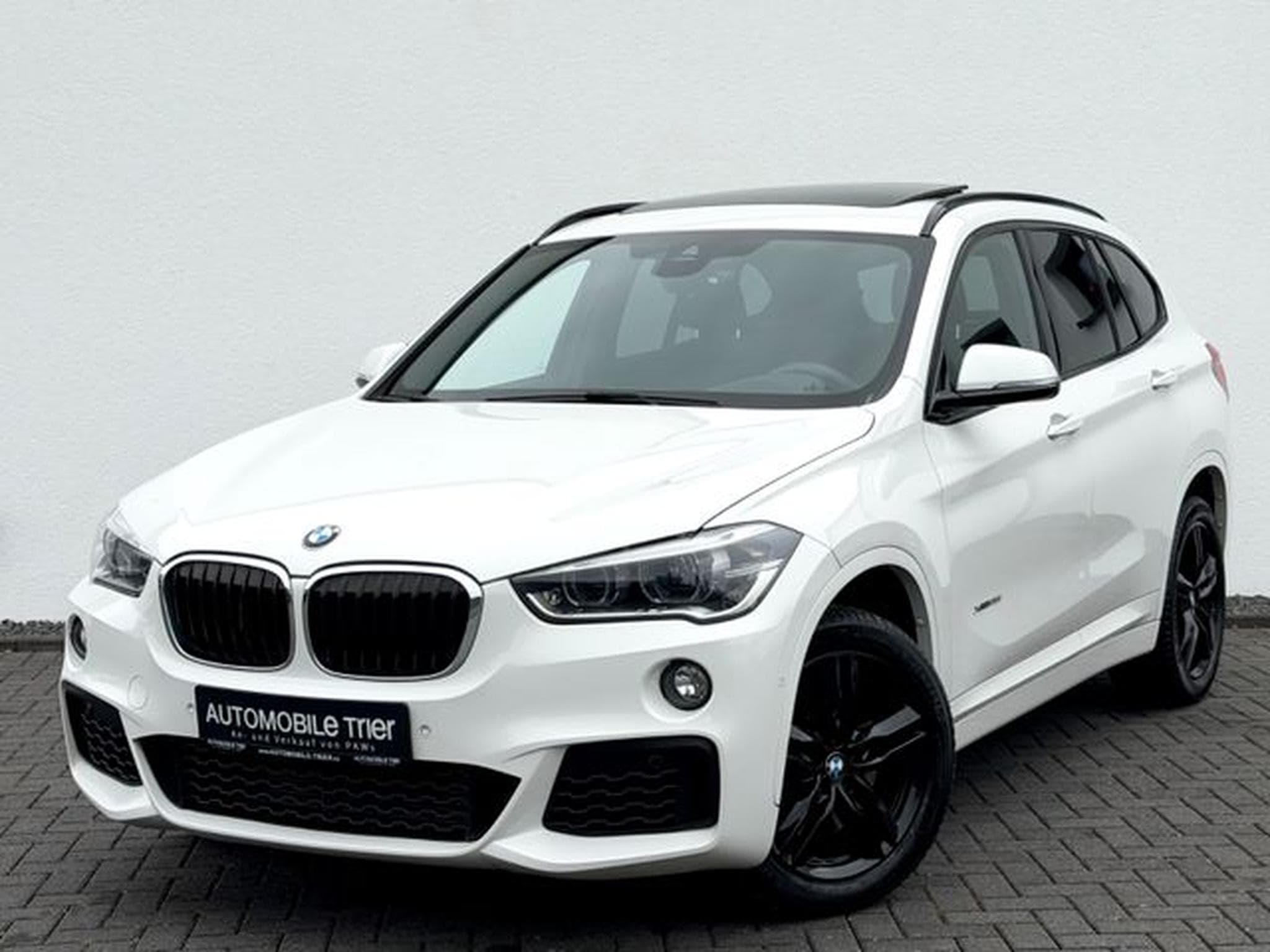 BMW X1 X1 xDrive 25 i M Sport Paket /NAVI/LED/PANO/AHK/ (2017) - Photo 1