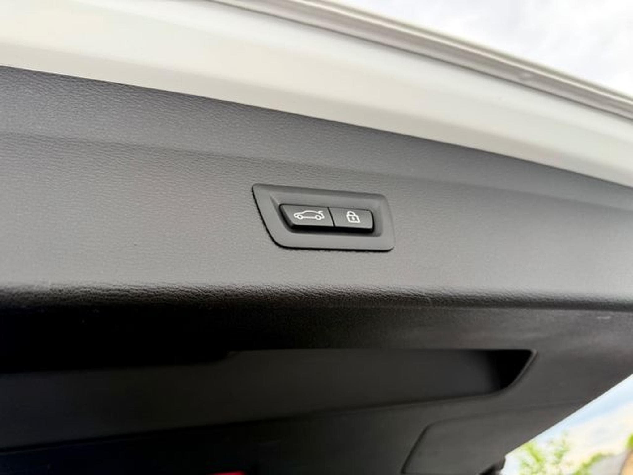 BMW X1 X1 xDrive 25 i M Sport Paket /NAVI/LED/PANO/AHK/ (2017) - Photo 19