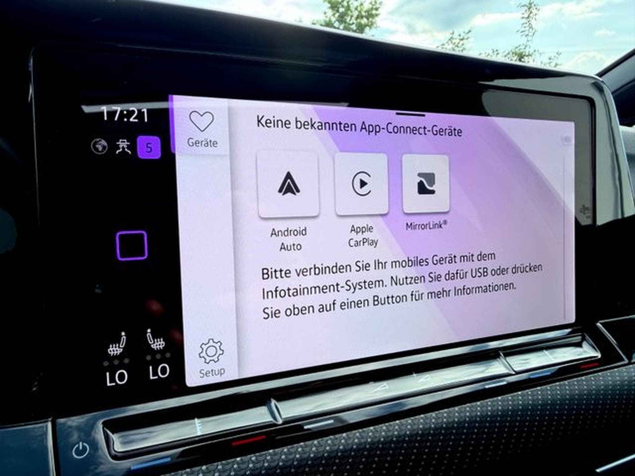 VW Golf Golf 8 R Line 1.5 eTSI DSG /LED/ACC/AHK/CAM/ (2023) - Photo 22