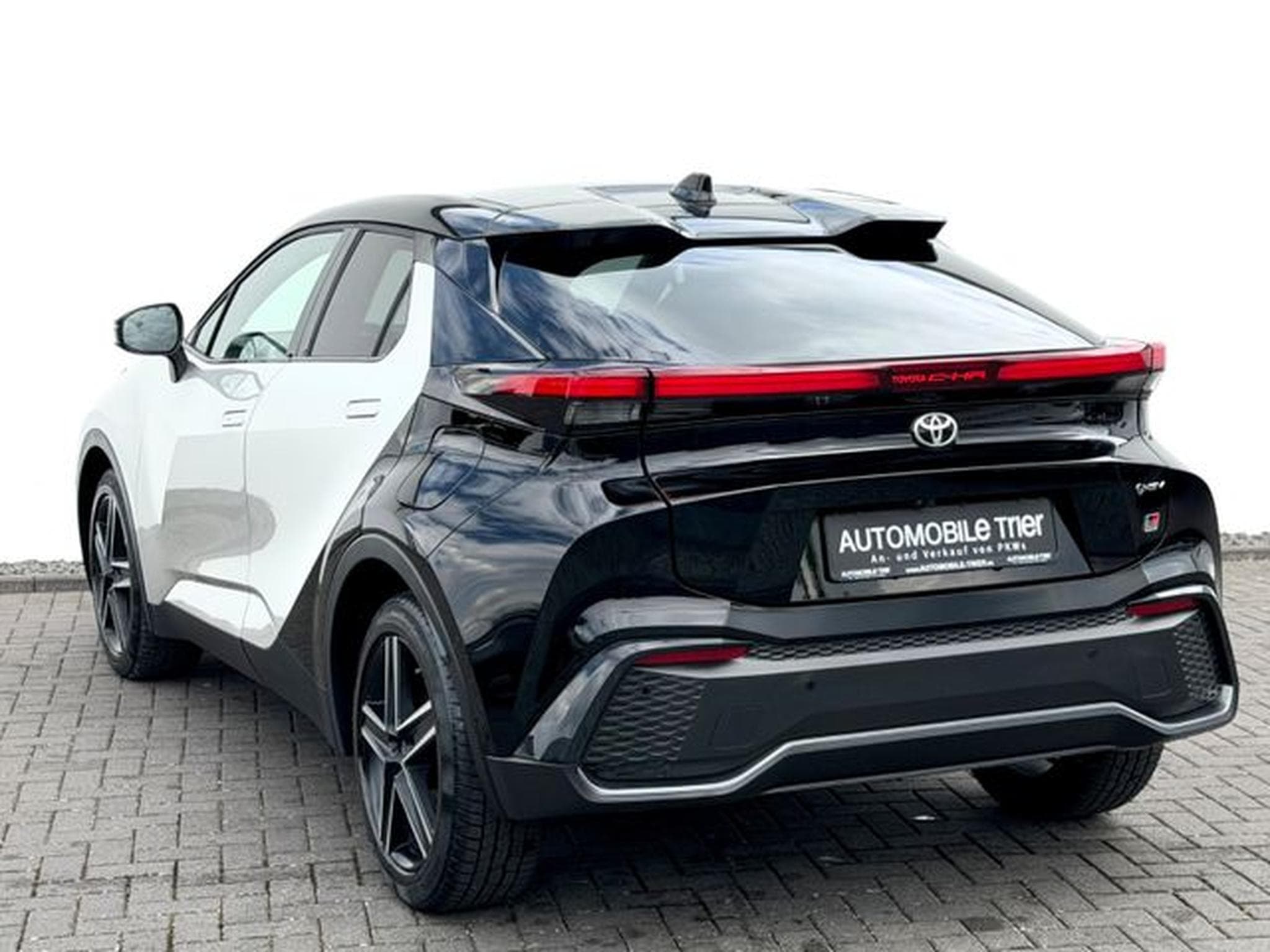 Toyota C-HR C-HR Hybrid Black&amp;White GR Sport /LED/ACC/PANO/ (2024) - Photo 7