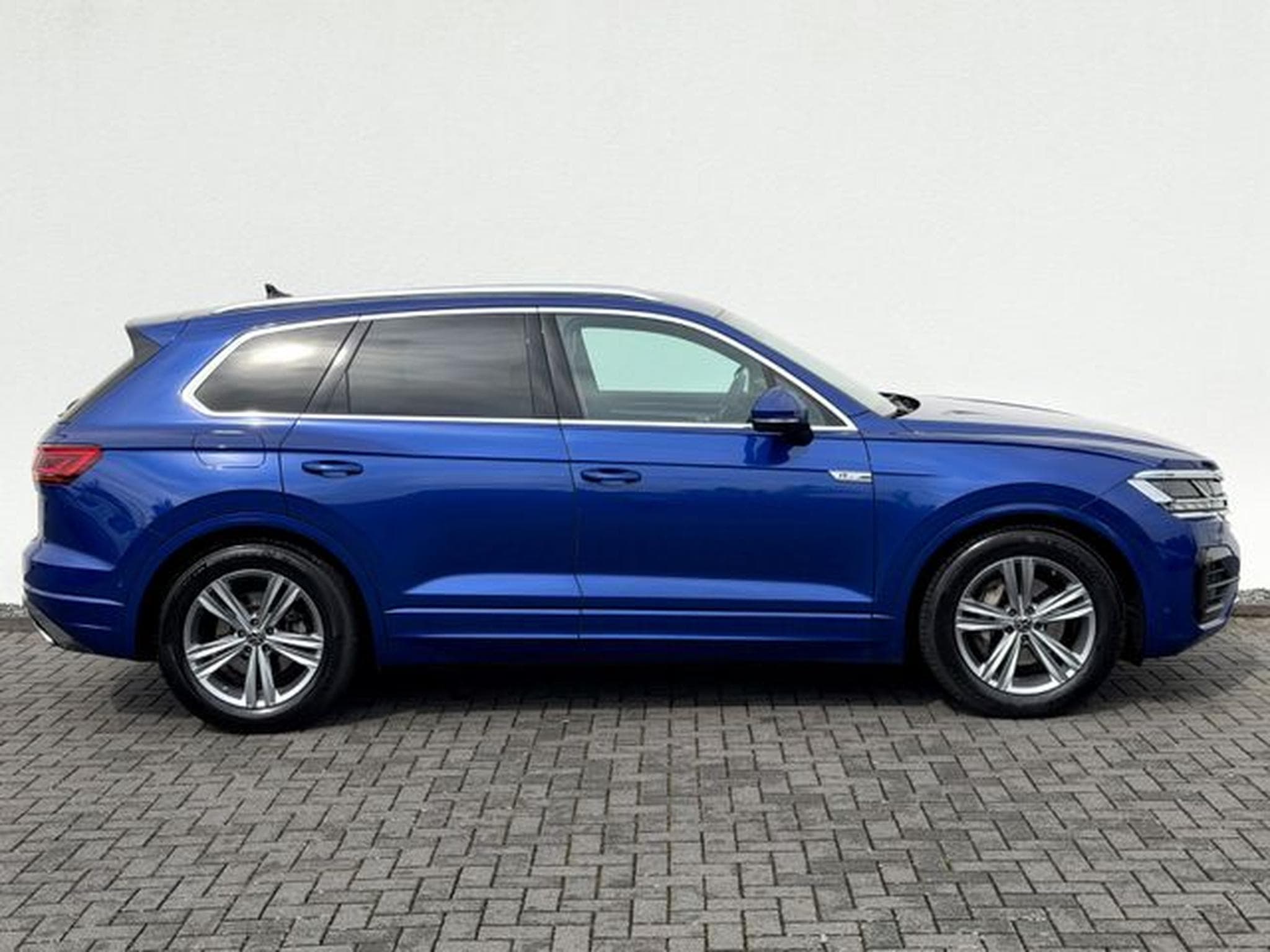 VW Touareg Touareg R Line 3.0 TDI DSG 4Motion /LED/ACC/AHK/ (2021) - Photo 4