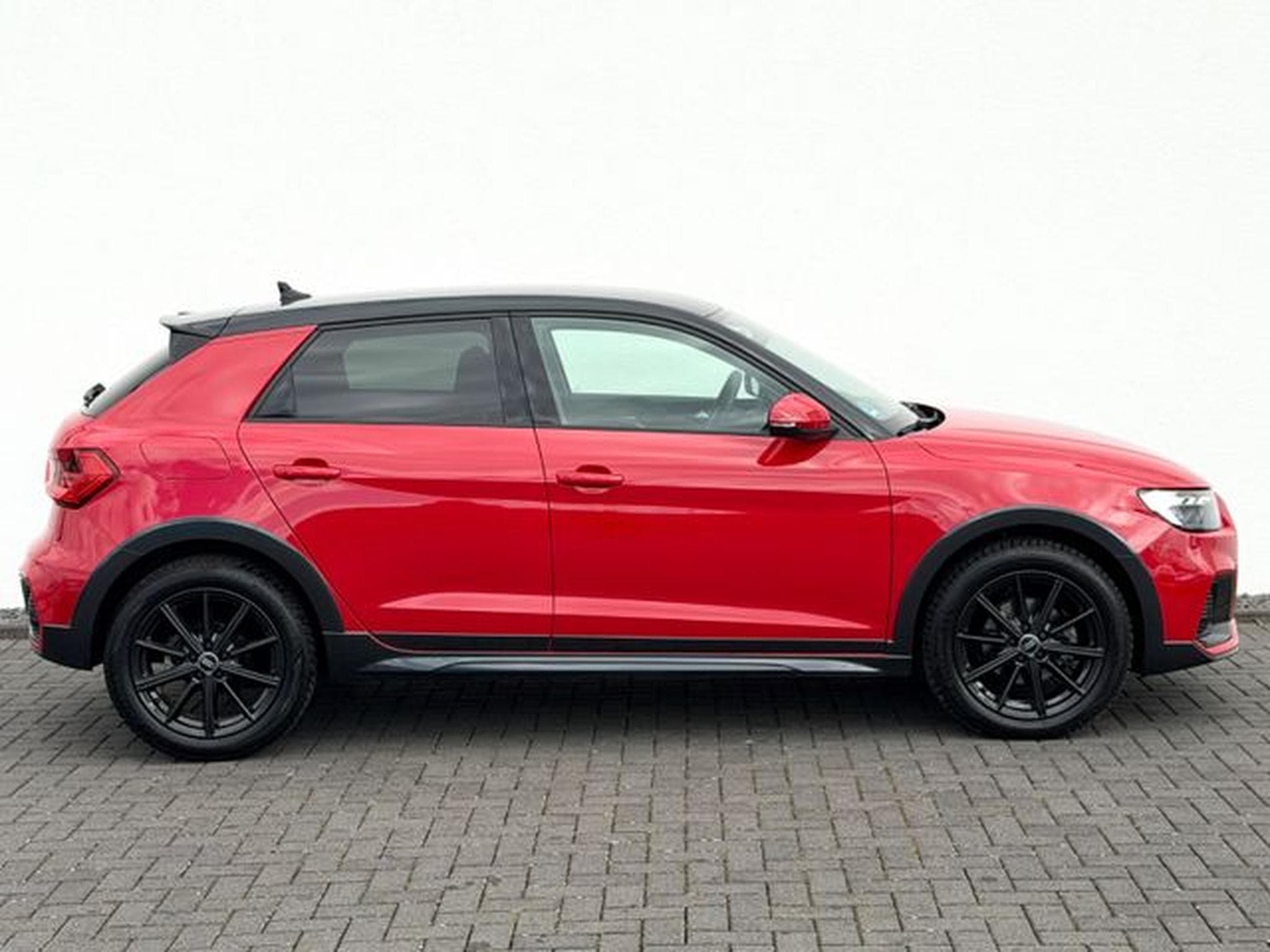 Audi A1 A1 35 TFSI Allstreet S line/LED/ACC/CAM/GARANTIE (2024) - Photo 4