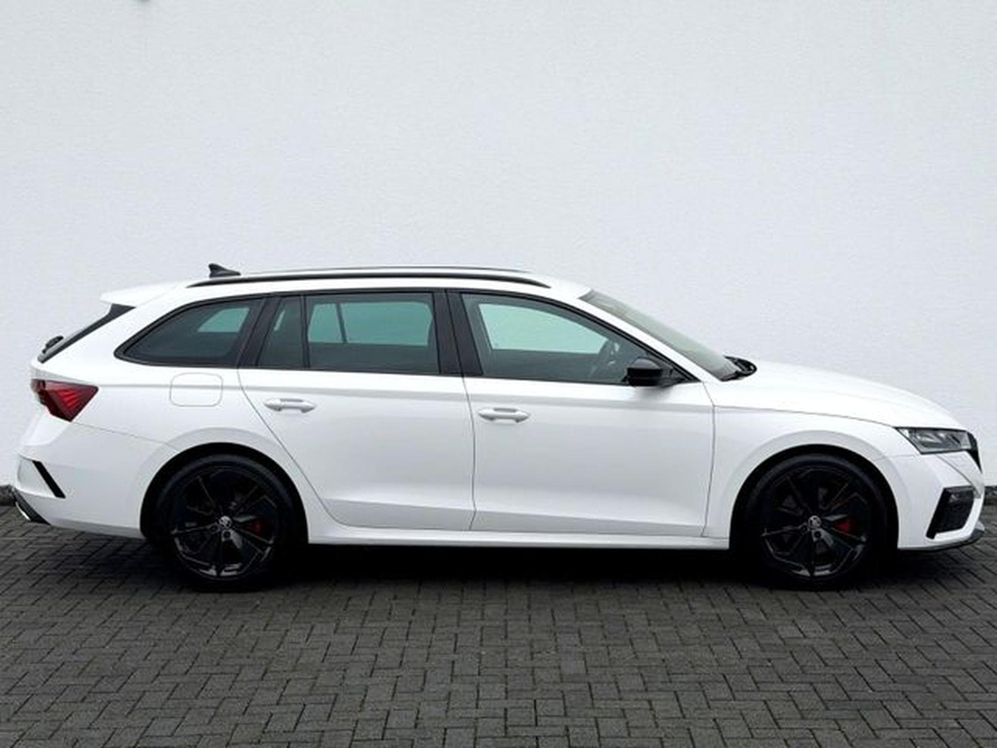 Skoda Octavia Octavia Combi RS 2.0 TDI DSG /1.HAND/GARANTIE/ (2022) - Photo 4