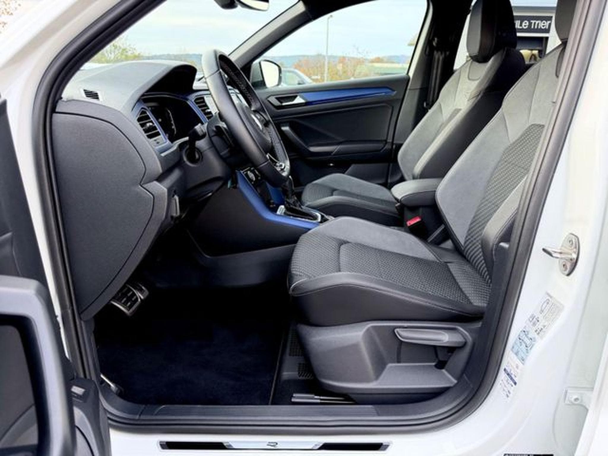 VW T-Roc T-Roc R  2.0 TSI DSG 4Motion /NAVI/LED/ACC/CAM/ (2022) - Photo 9