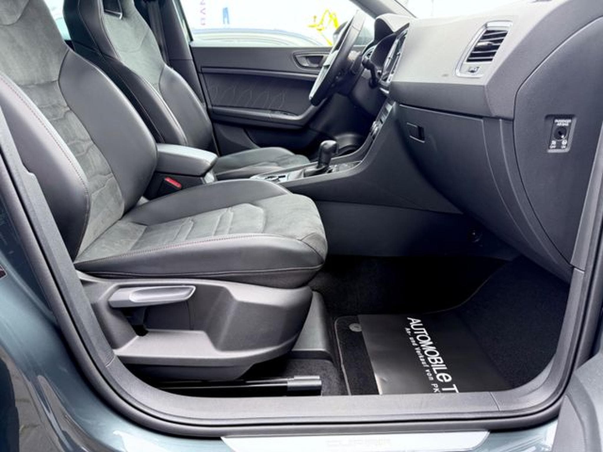 Cupra Ateca Ateca VZ 2.0 TSI DSG 4Drive/LED/ACC/LHZ/360° CAM (2024) - Photo 15