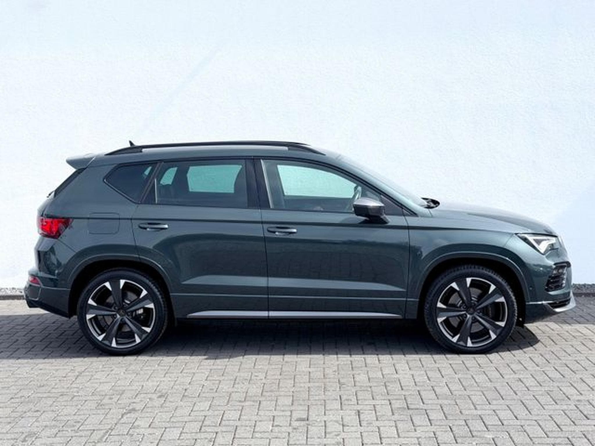 Cupra Ateca Ateca VZ 2.0 TSI DSG 4Drive/LED/ACC/LHZ/360° CAM (2024) - Photo 4