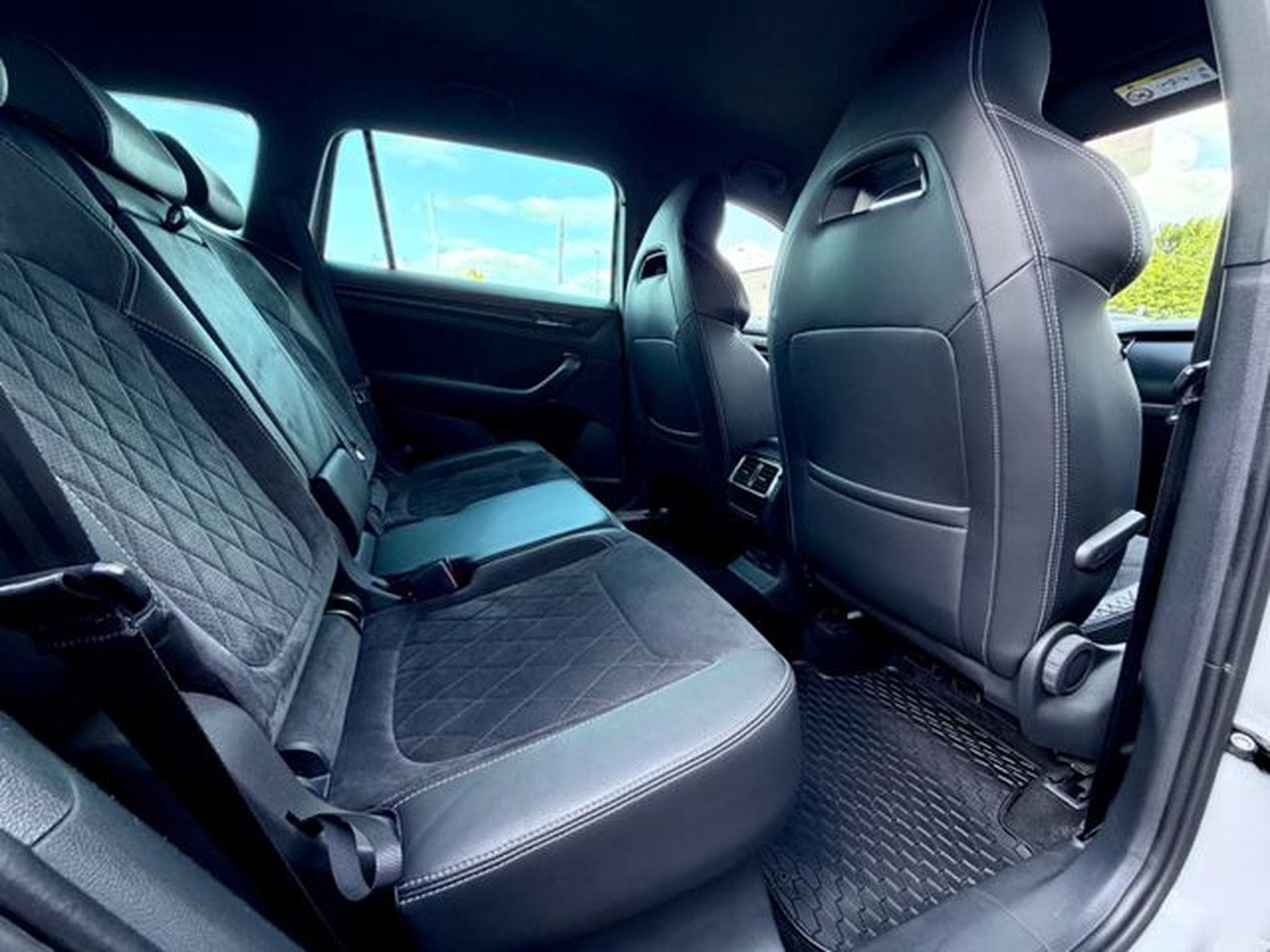 Skoda Kodiaq Kodiaq Sportline 2.0 TSI DSG 4x4 /LED/ACC/AHK/ (2019) - Photo 15