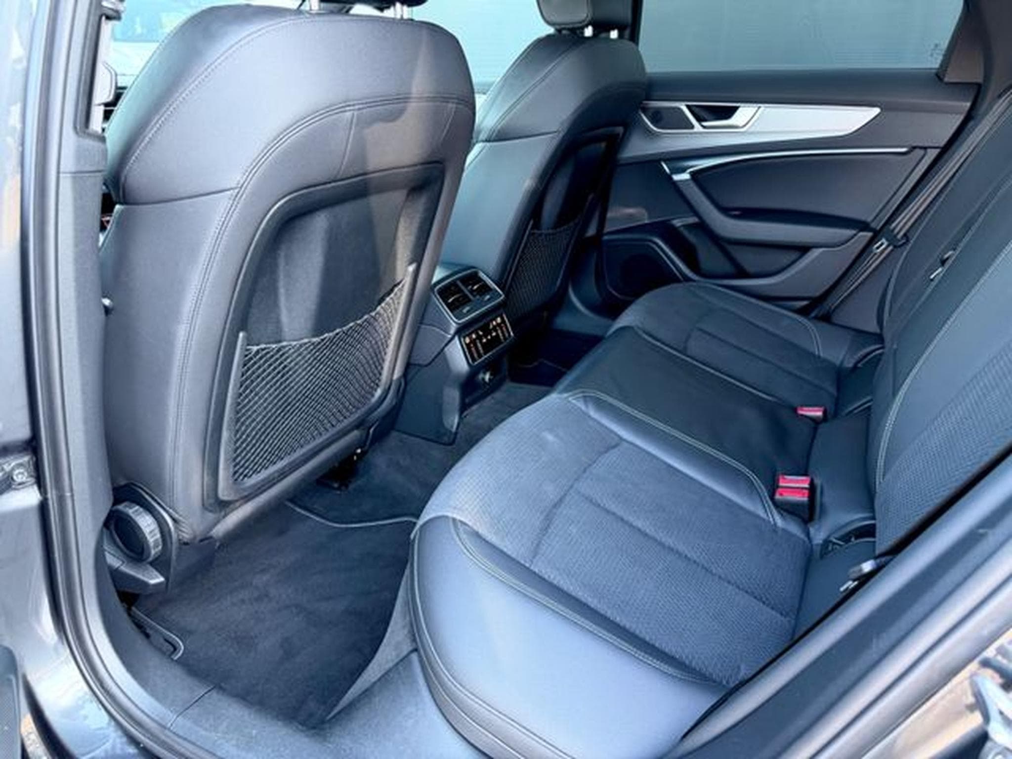 Audi A6 A6 Avant 45 TDI quattro S line Sport Plus Paket (2022) - Photo 14
