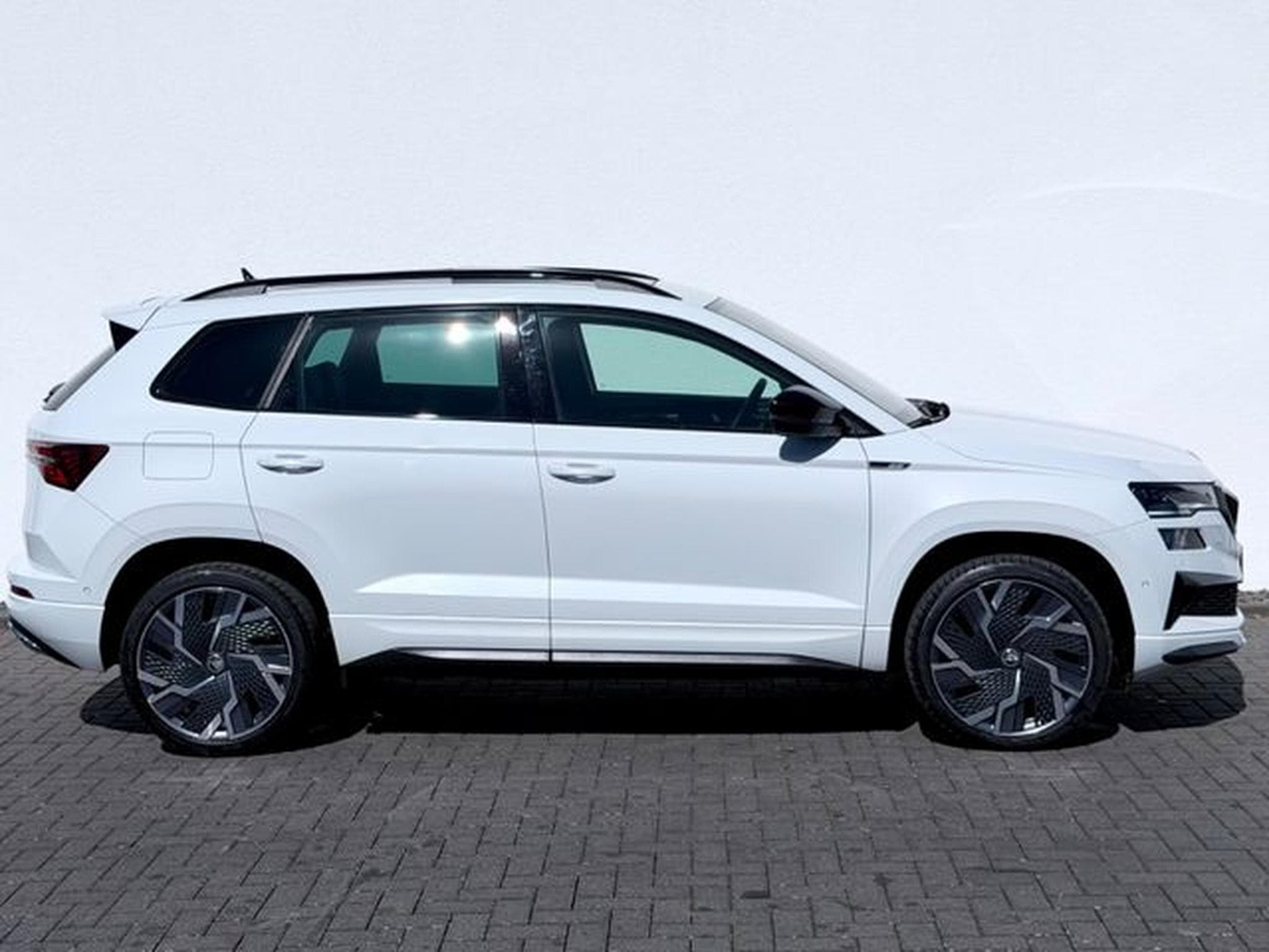 Skoda Karoq Karoq Sportline 1.5 TSI DSG /NAVI/LED/ACC/360CAM (2022) - Photo 4