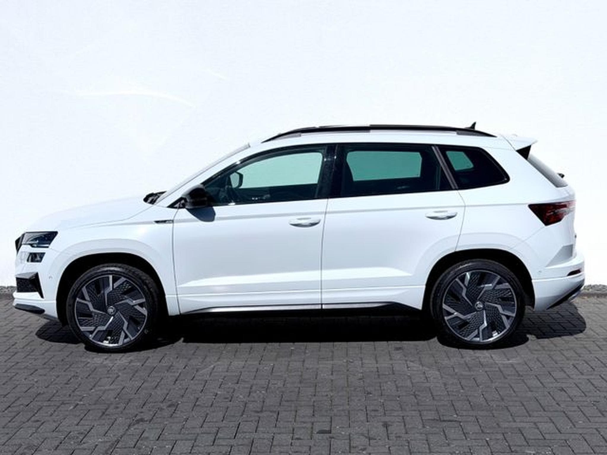 Skoda Karoq Karoq Sportline 1.5 TSI DSG /NAVI/LED/ACC/360CAM (2022) - Photo 8
