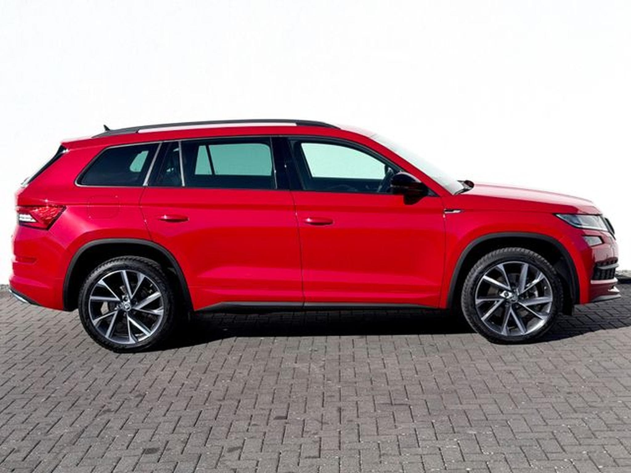 Skoda Kodiaq Kodiaq Sportline 2.0 TSI DSG 4x4 /NAVI/LED/AHK/ (2020) - Photo 4